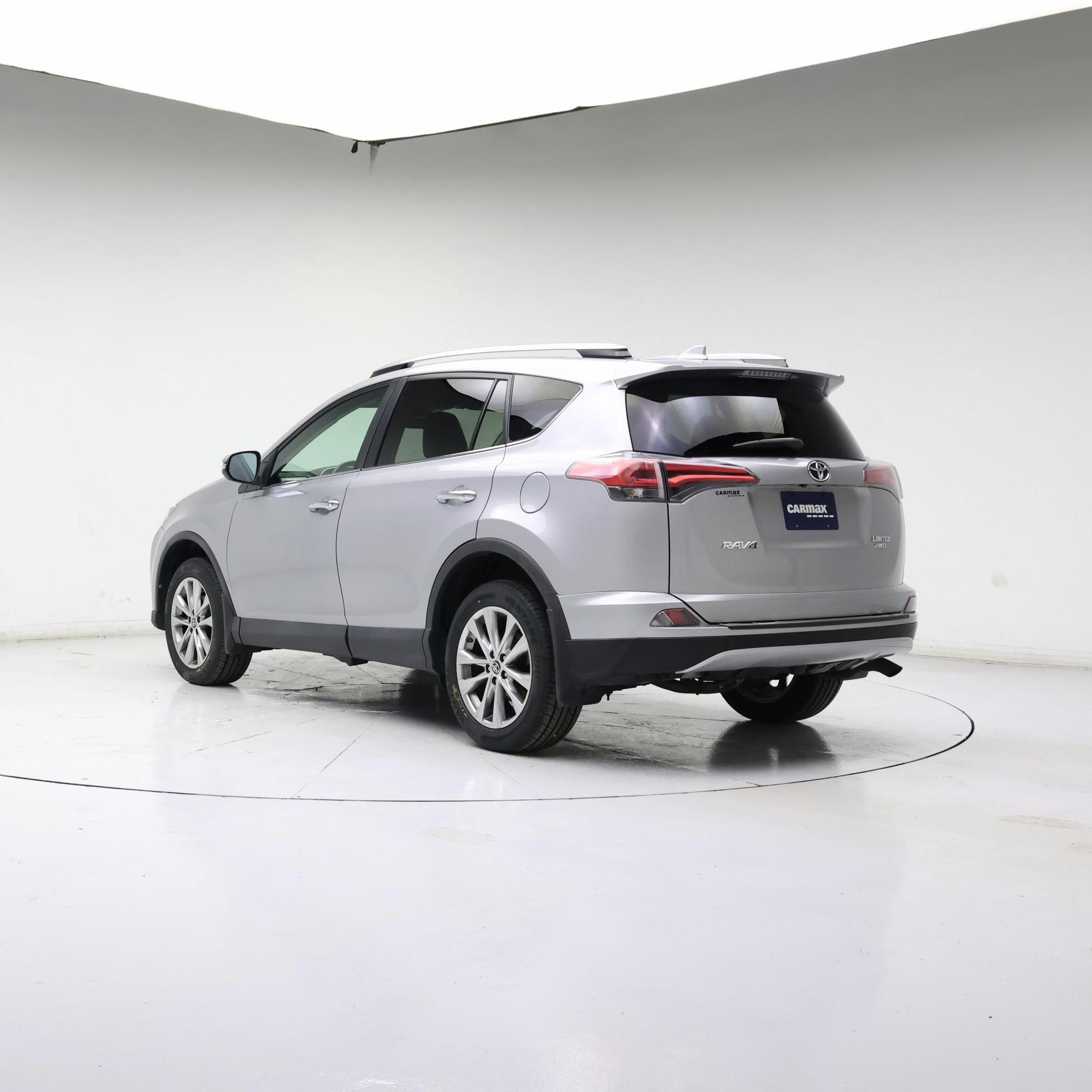 Thumbnail: 2017 Toyota RAV4 - 2