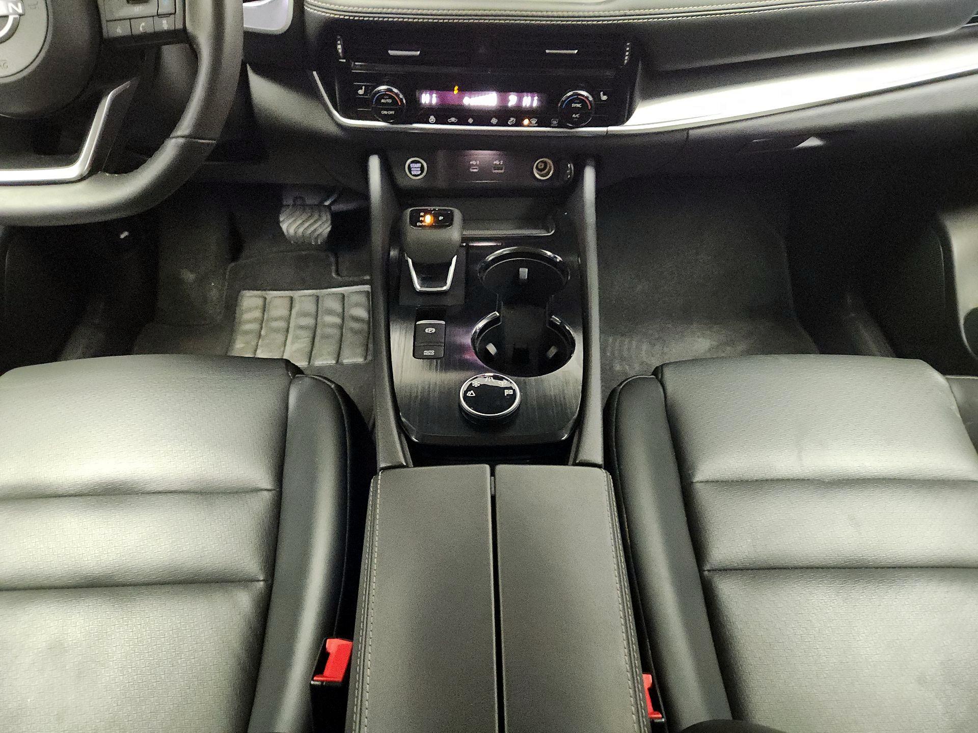 Thumbnail: 2022 Nissan Rogue - 17