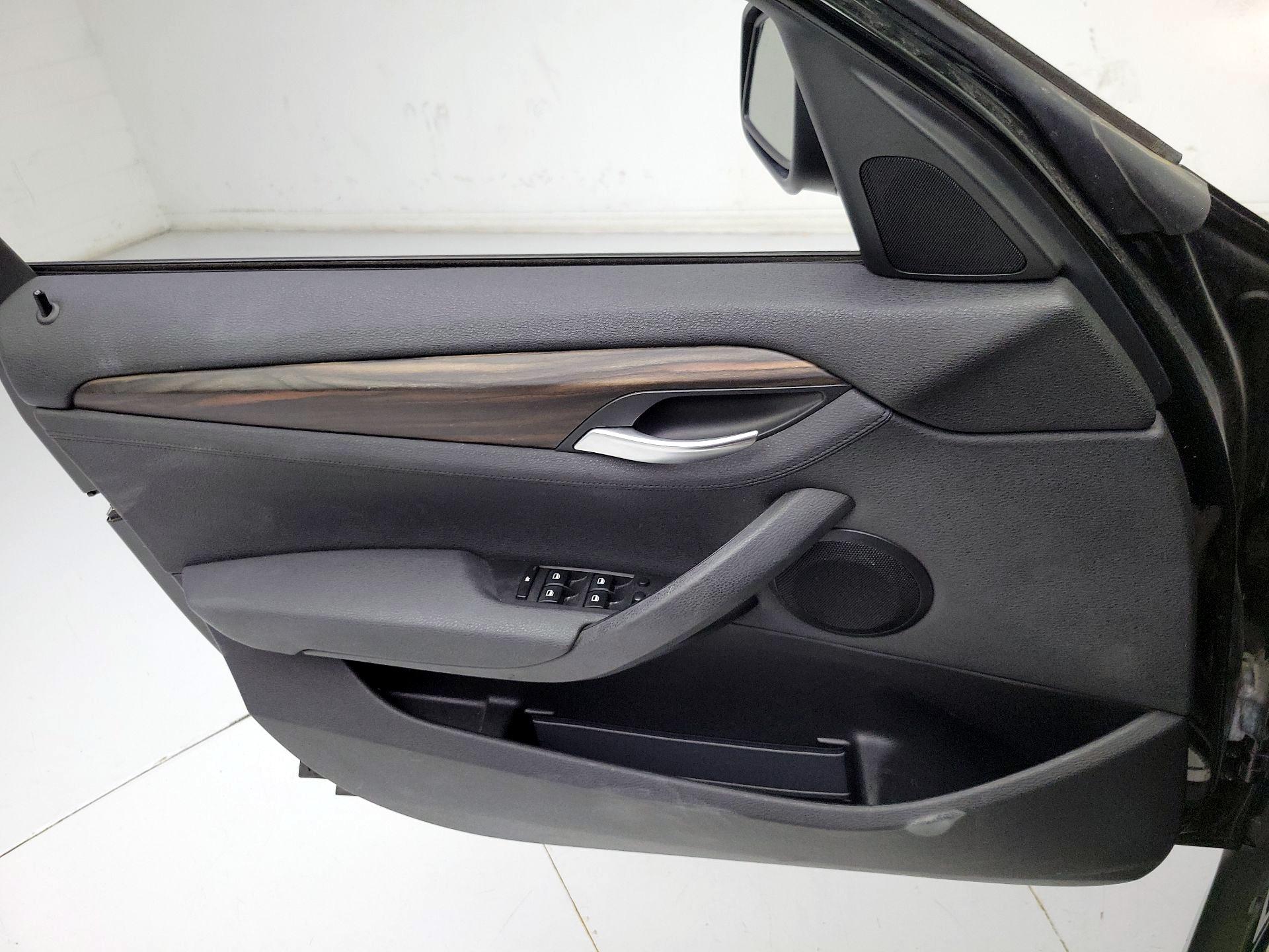 Thumbnail: 2015 BMW X1 - 12