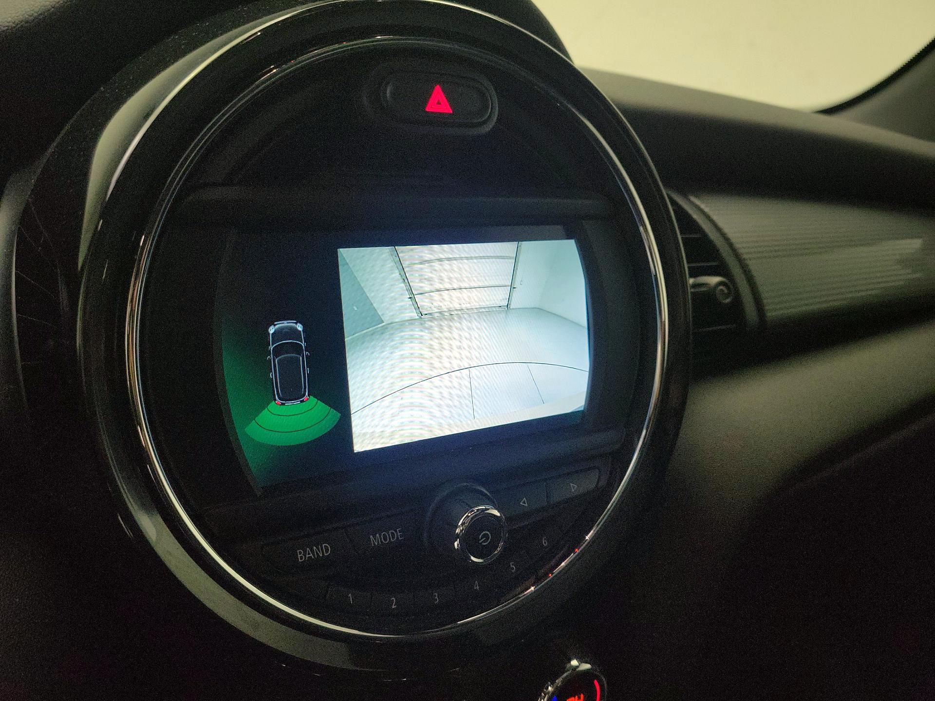 Thumbnail: 2019 MINI Cooper Hardtop - 14