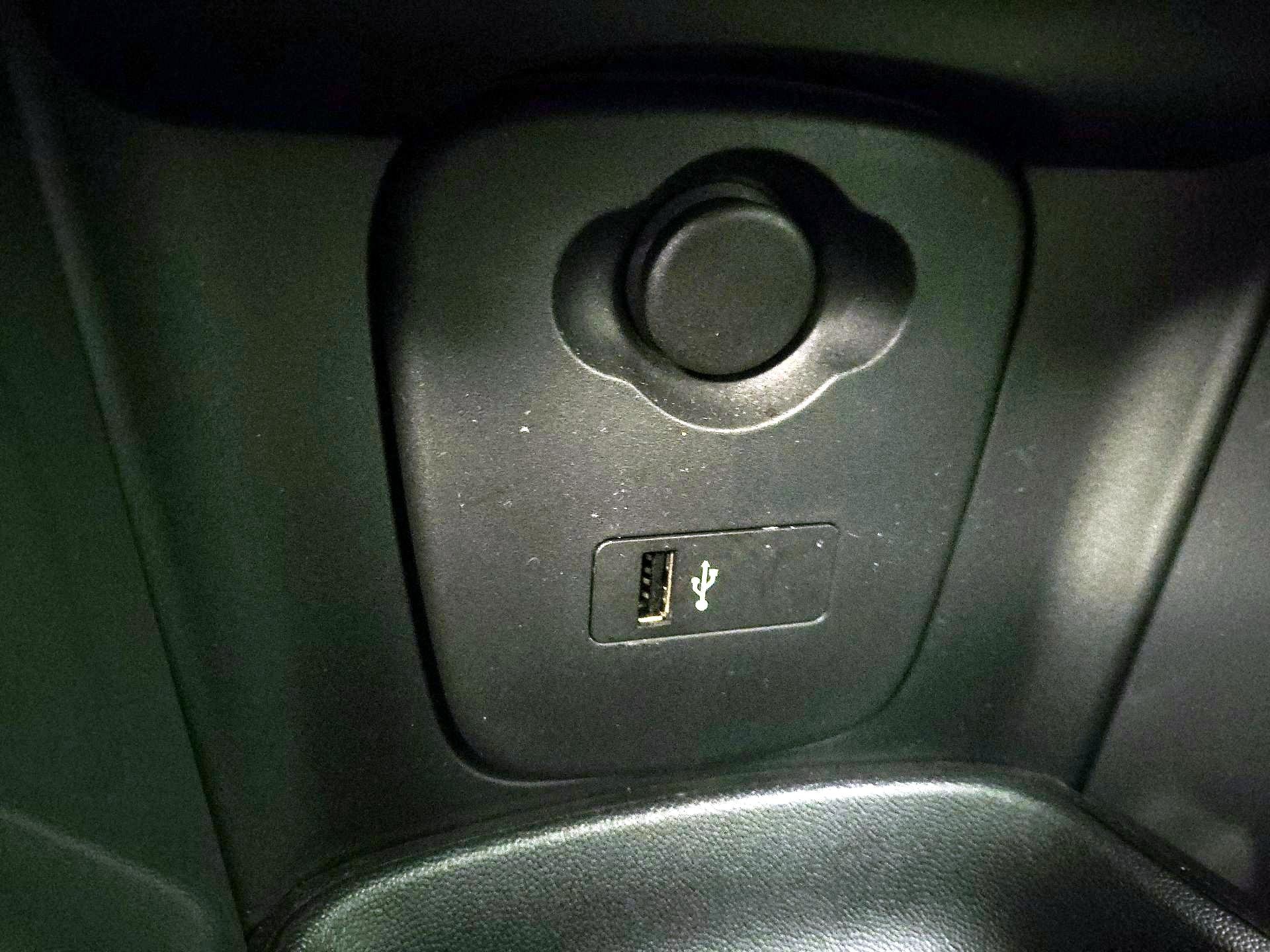 Thumbnail: 2019 MINI Cooper Hardtop - 18