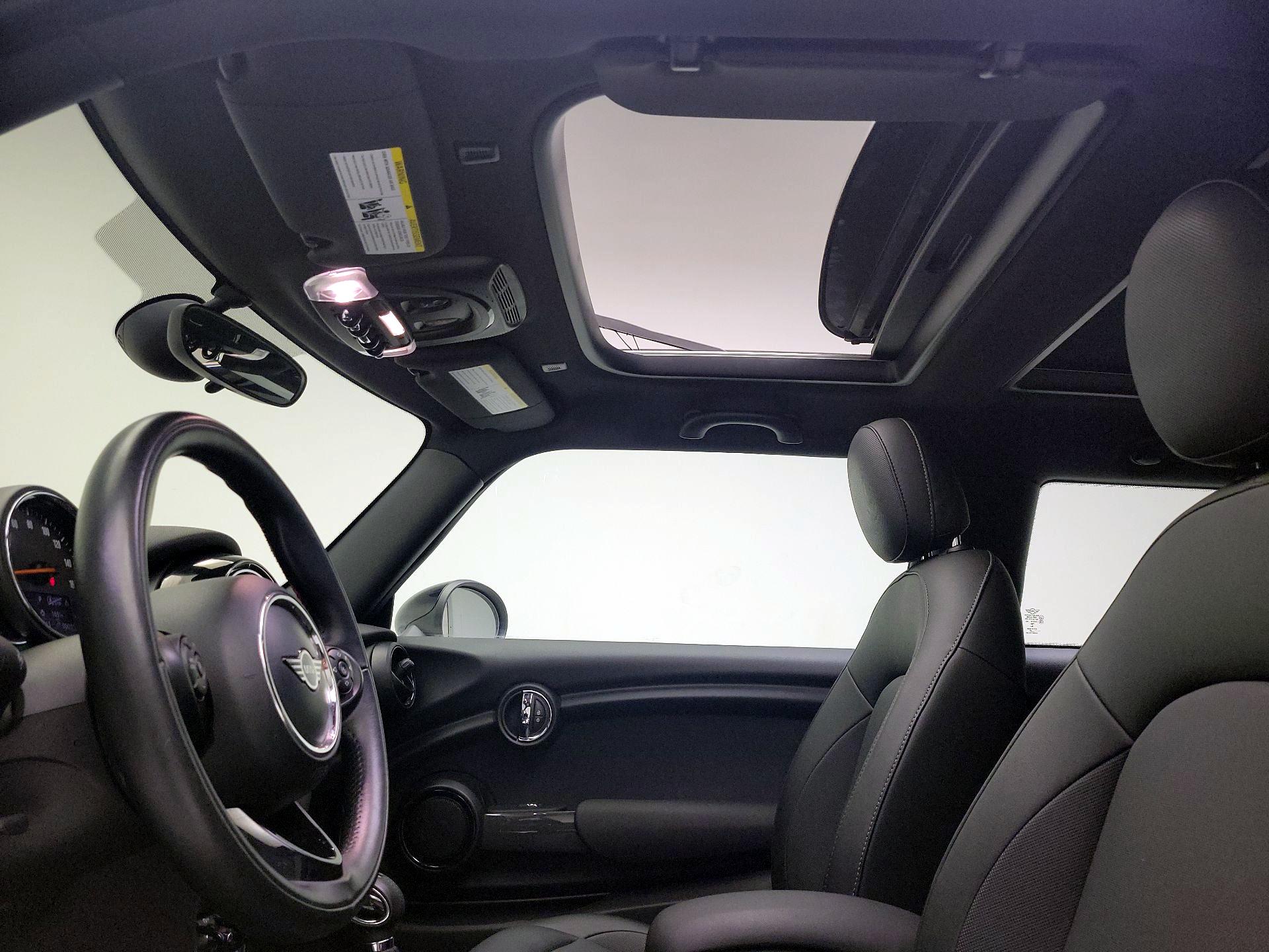 Thumbnail: 2019 MINI Cooper Hardtop - 19