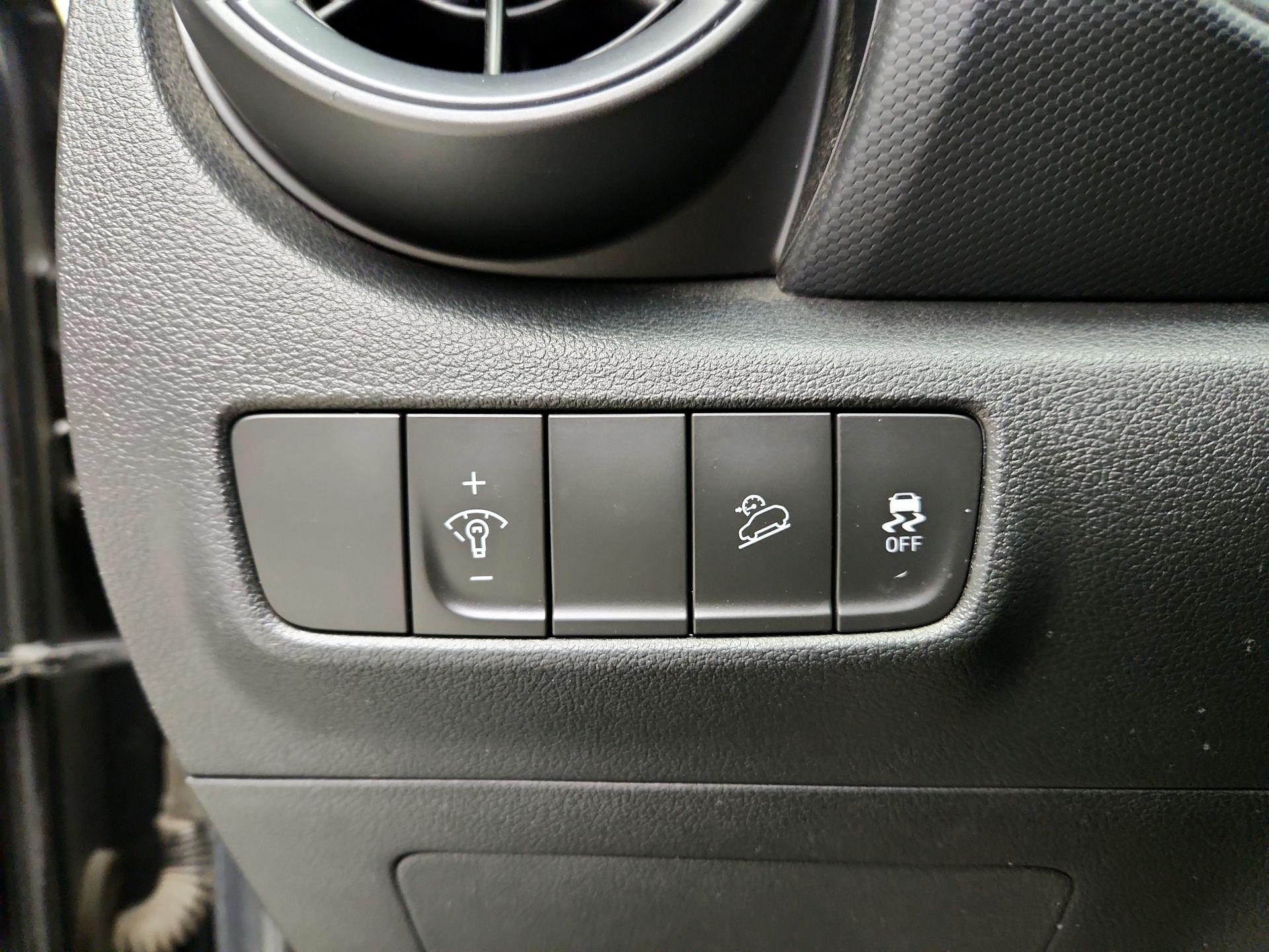 Thumbnail: 2022 Hyundai Kona - 13