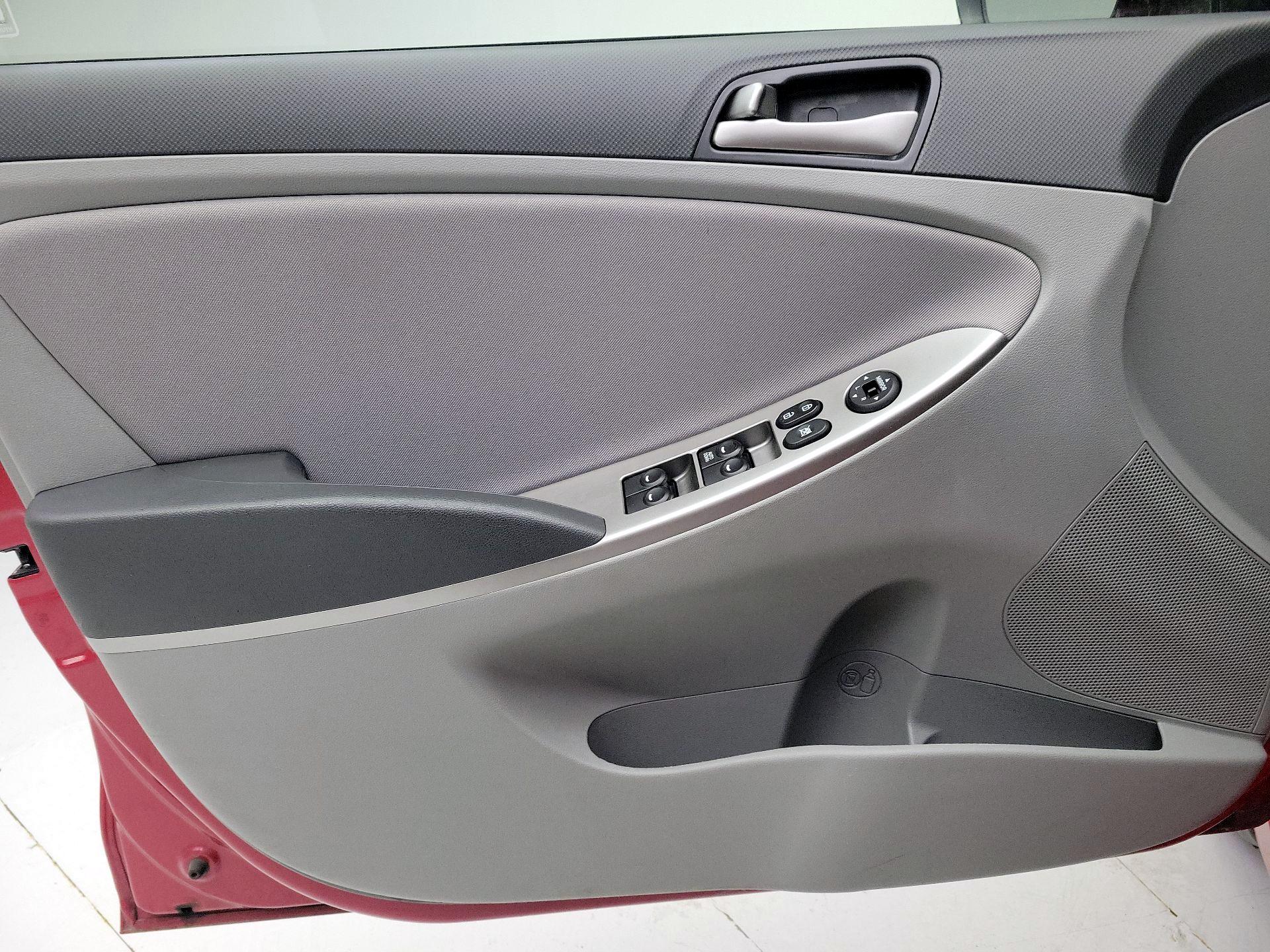 Thumbnail: 2017 Hyundai Accent - 12