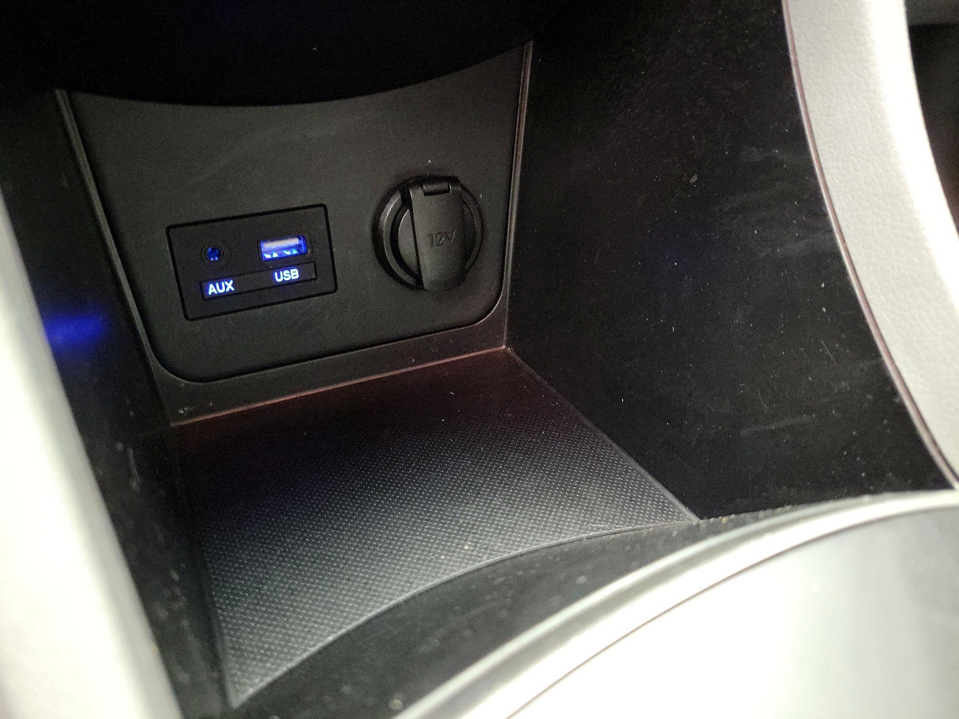 Thumbnail: 2017 Hyundai Accent - 17