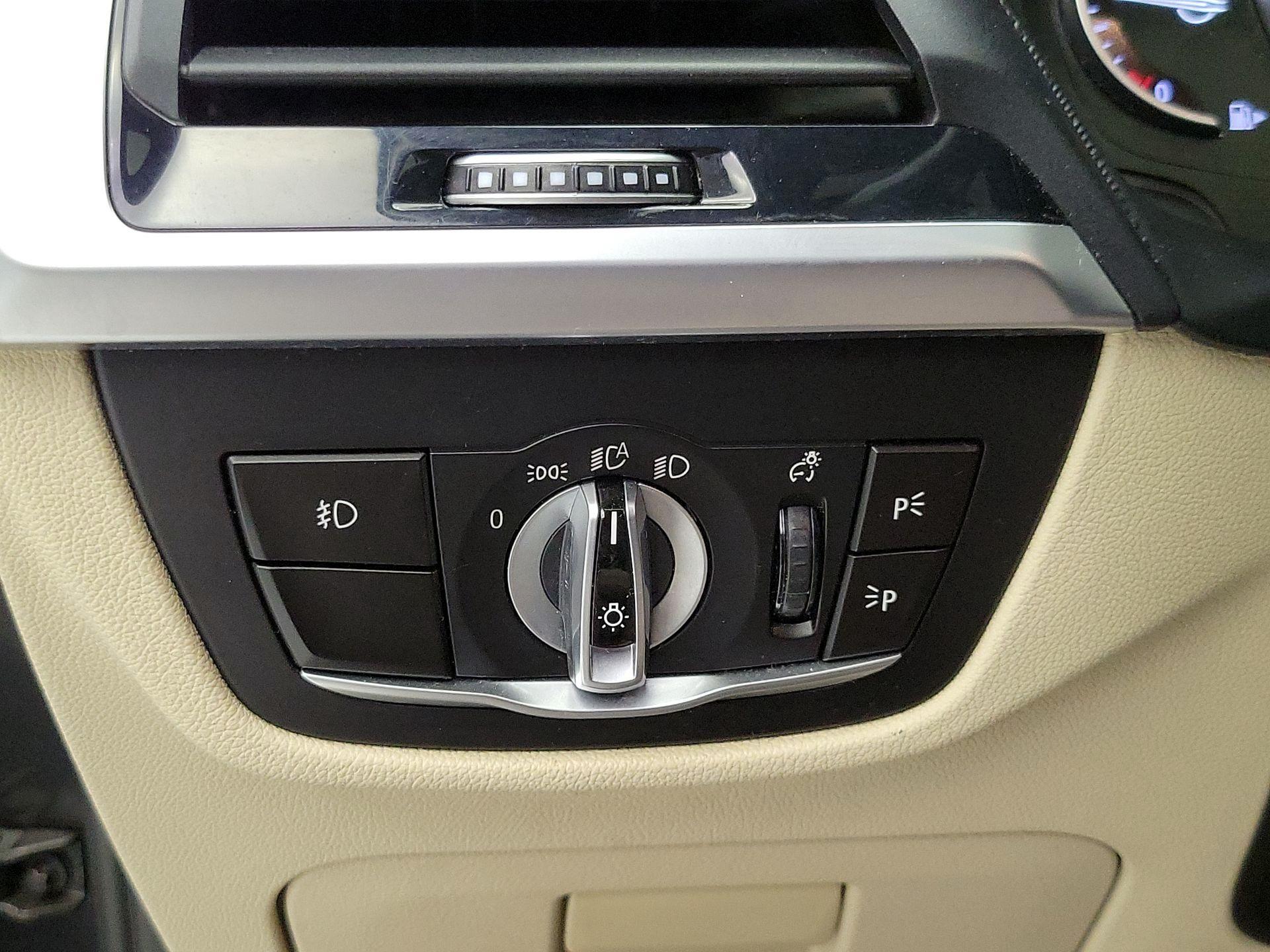 Thumbnail: 2019 BMW X3 - 13