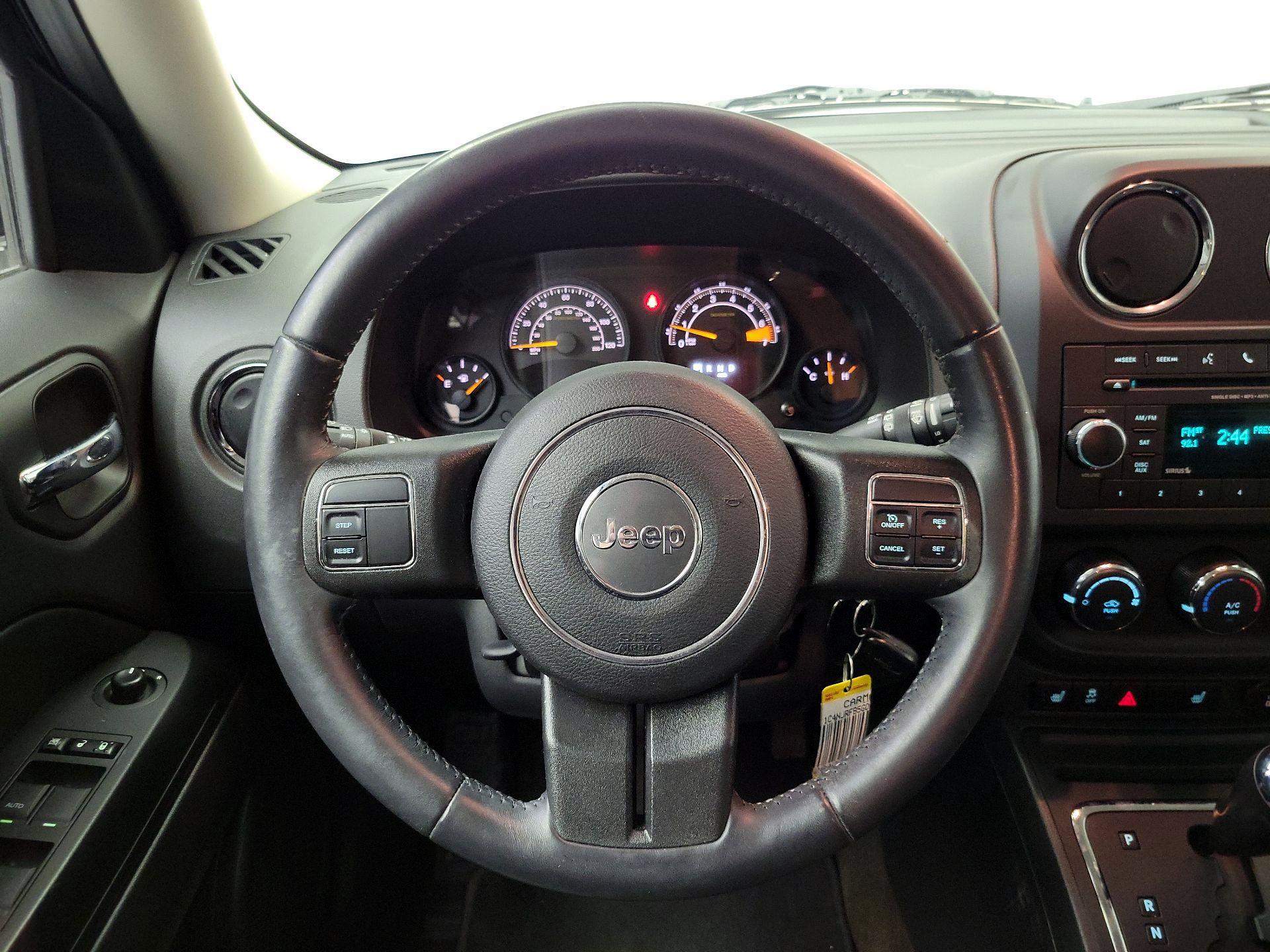 Thumbnail: 2016 Jeep Patriot - 10