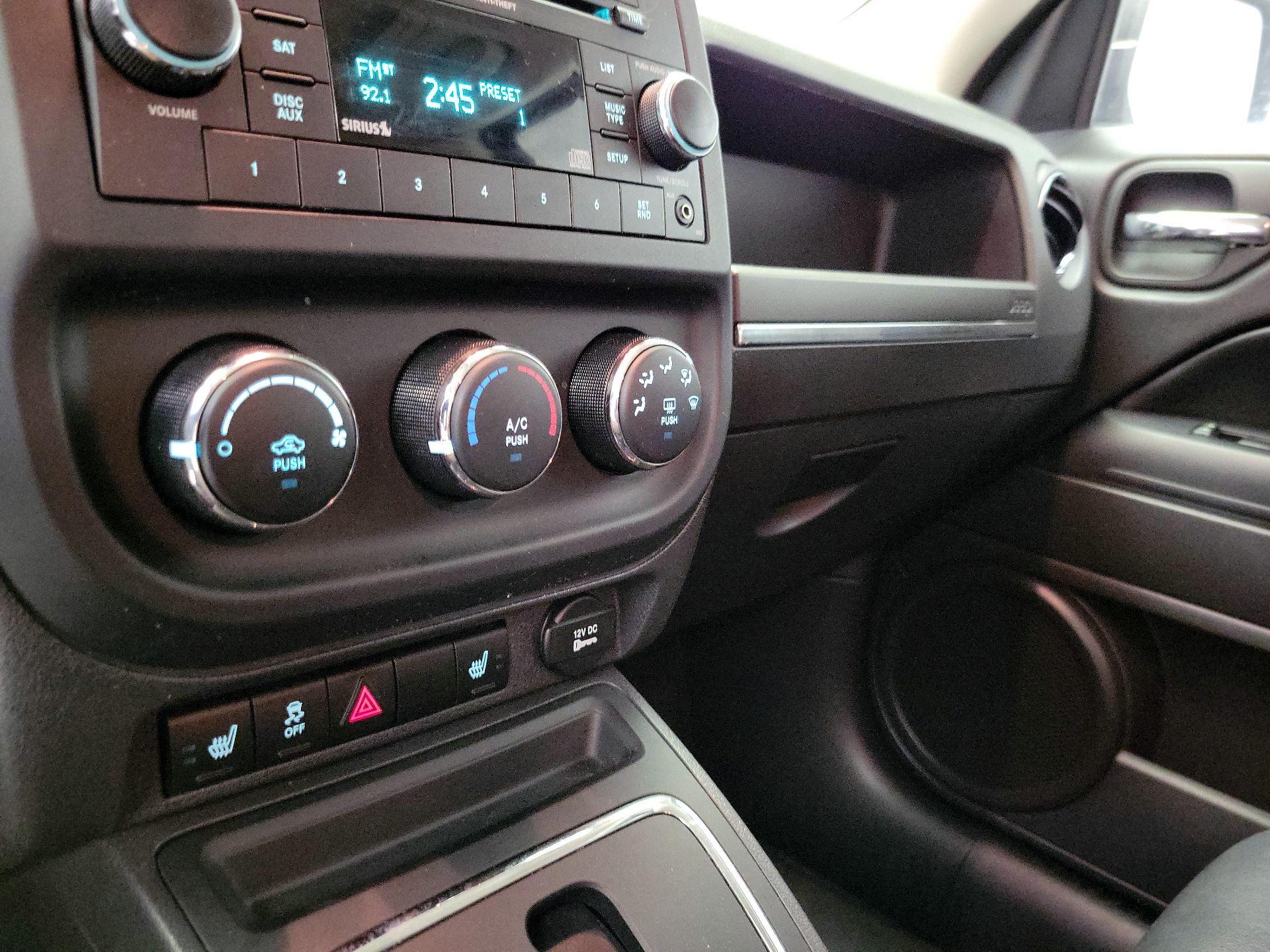 Thumbnail: 2016 Jeep Patriot - 14