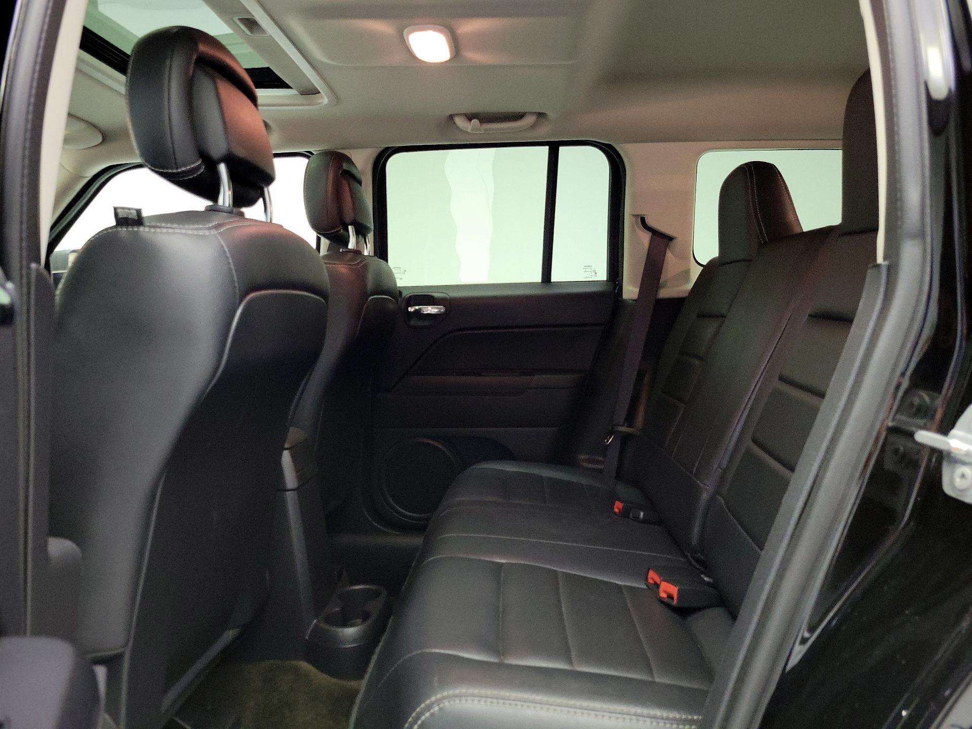 Thumbnail: 2016 Jeep Patriot - 18