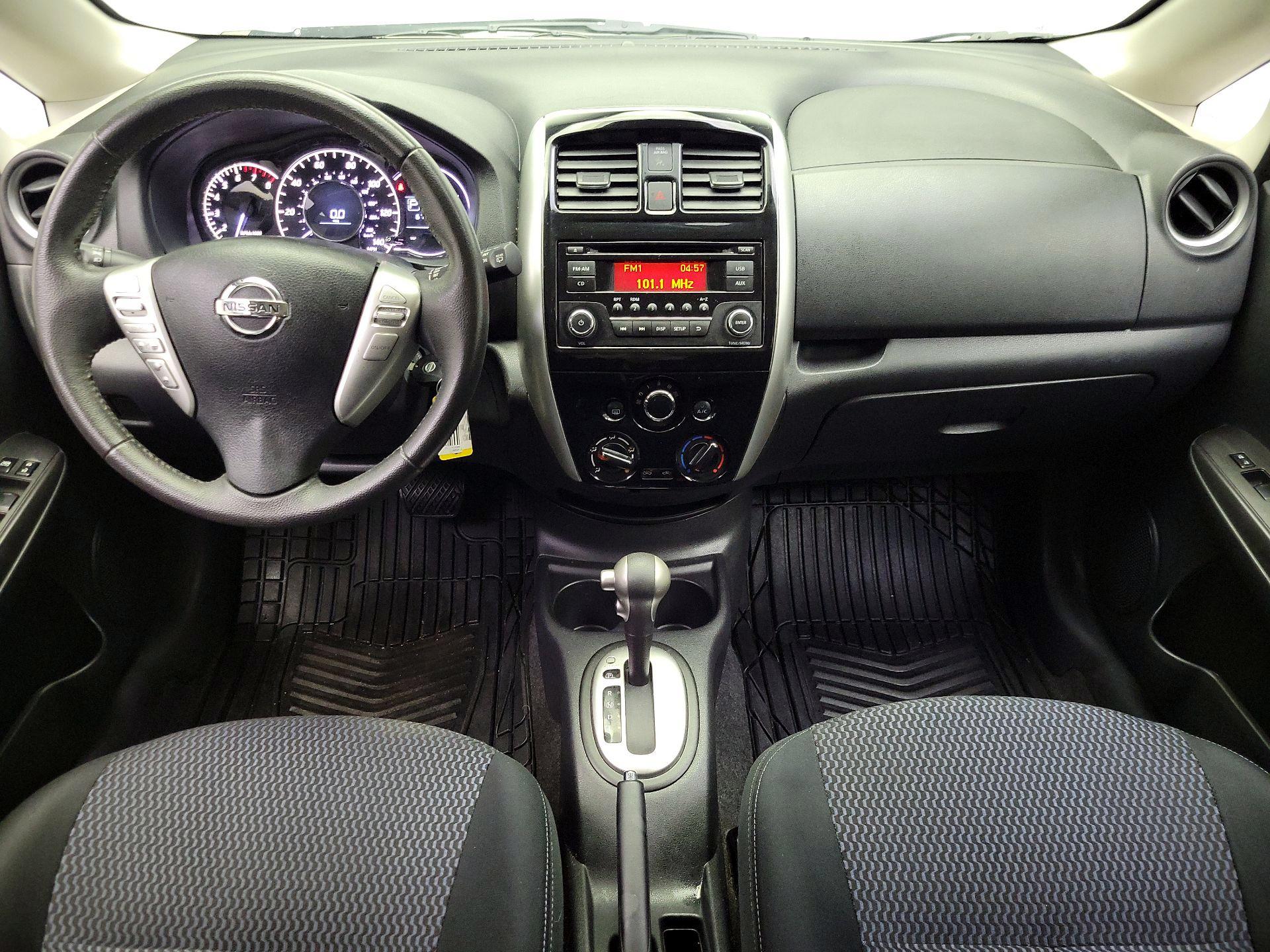 Thumbnail: 2015 Nissan Versa Note - 9