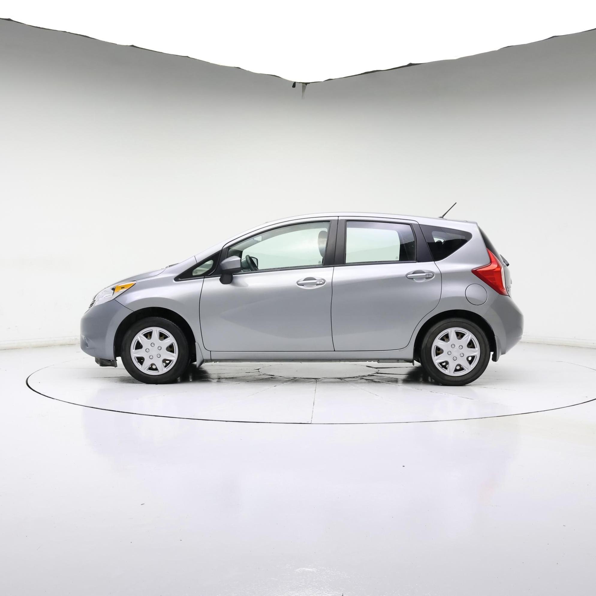 Thumbnail: 2015 Nissan Versa Note - 3