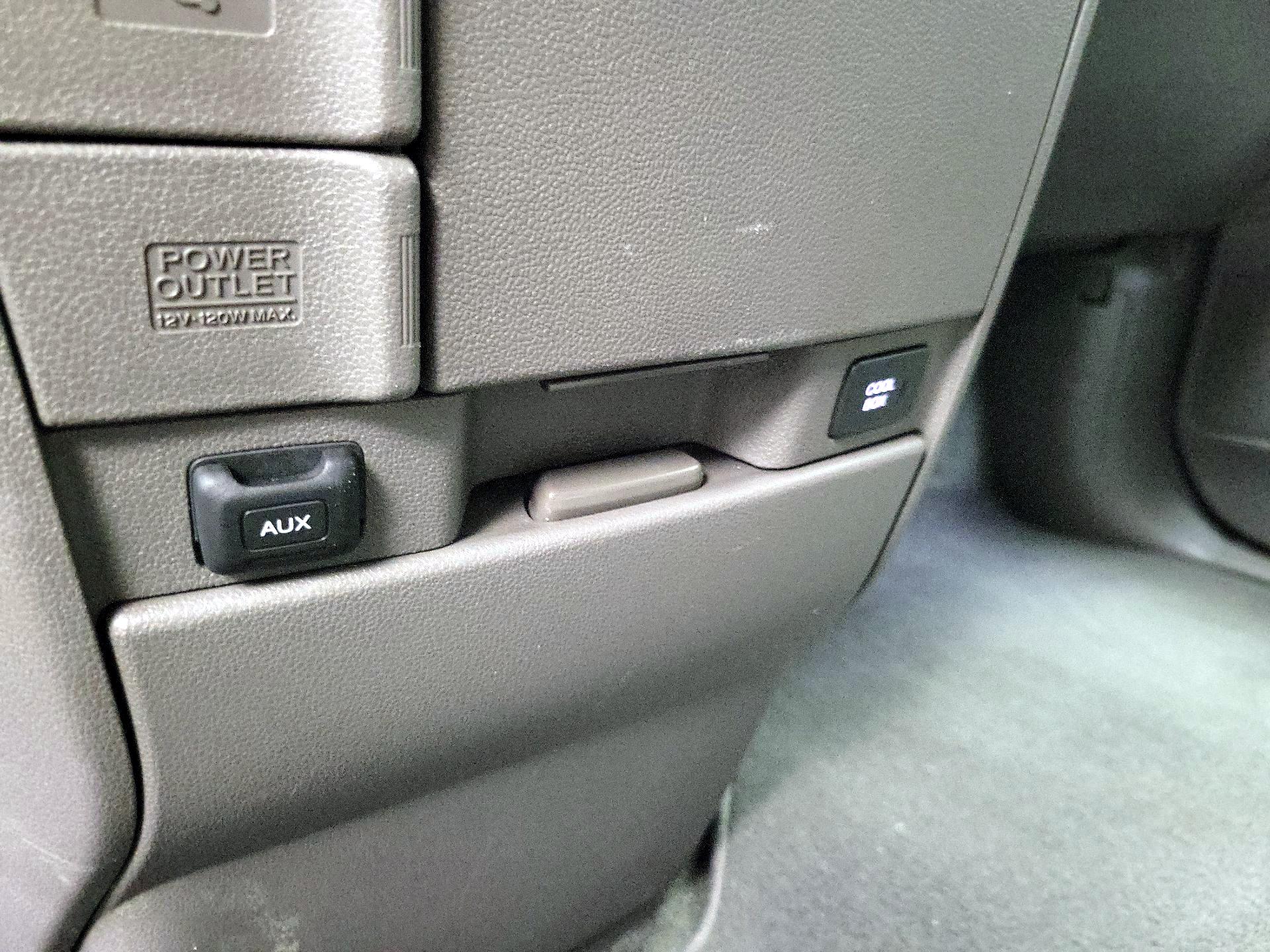 Thumbnail: 2016 Honda Odyssey - 18