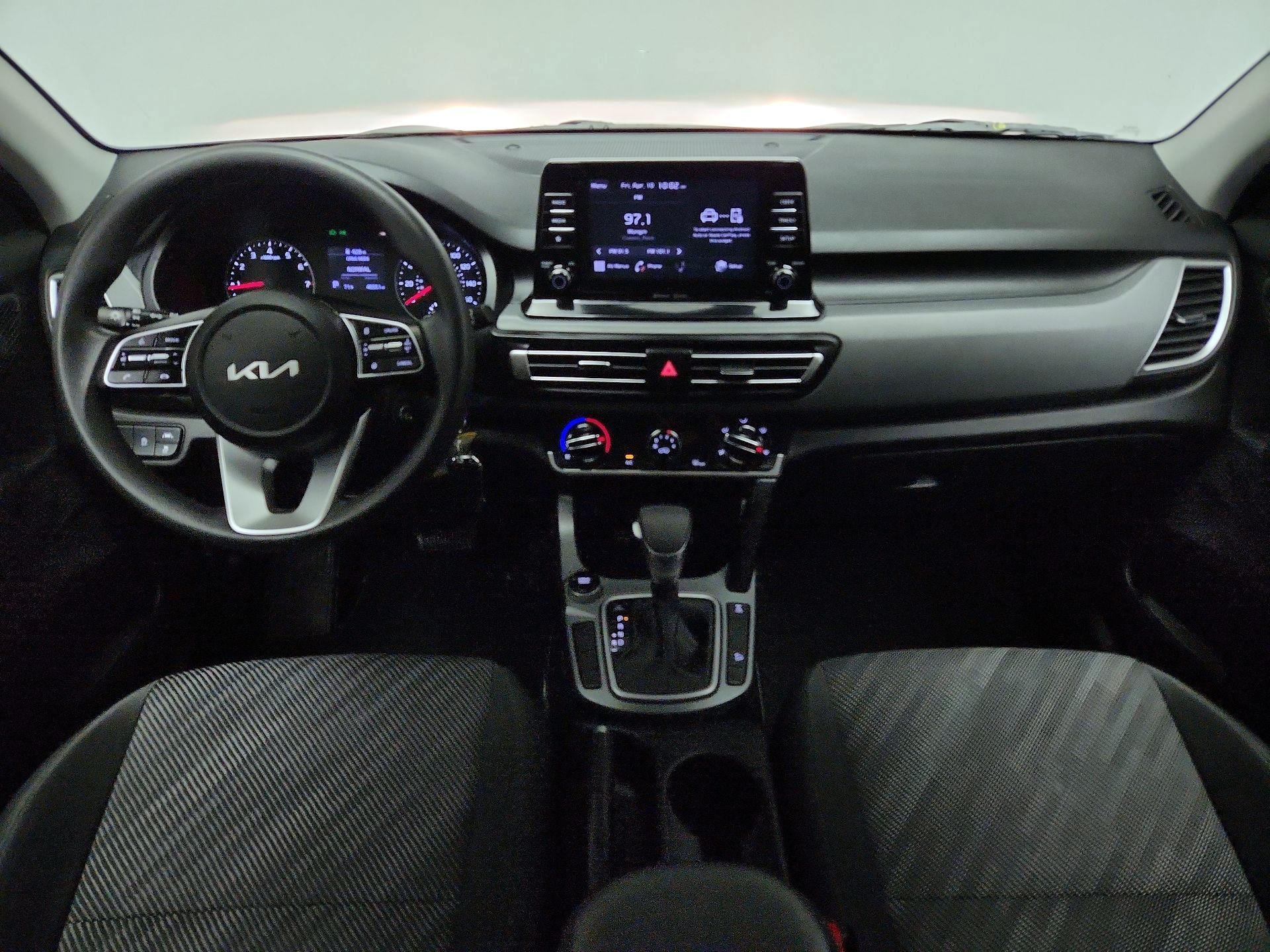 Thumbnail: 2023 Kia Seltos - 9