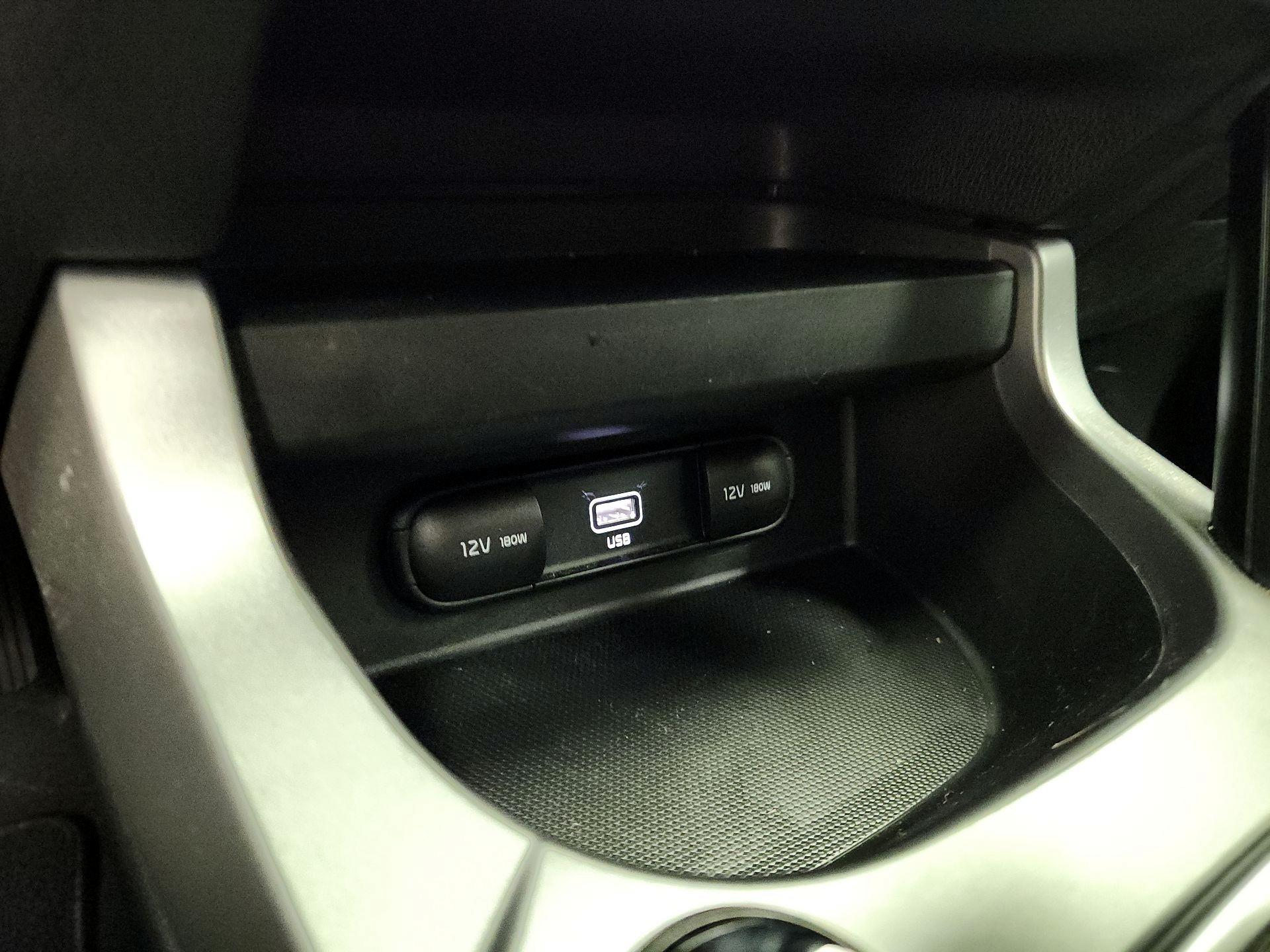 Thumbnail: 2023 Kia Seltos - 18