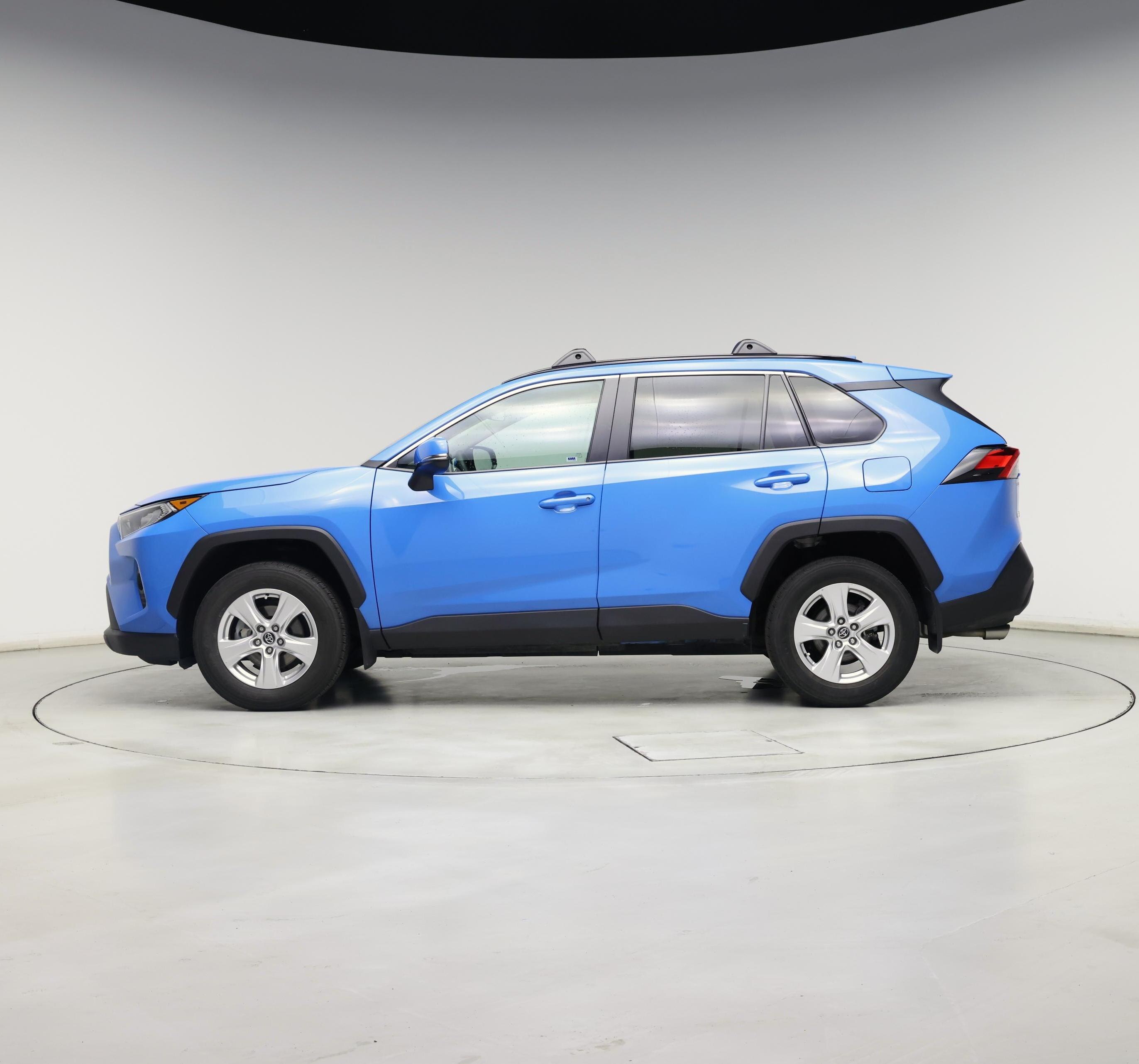 Thumbnail: 2020 Toyota RAV4 - 3