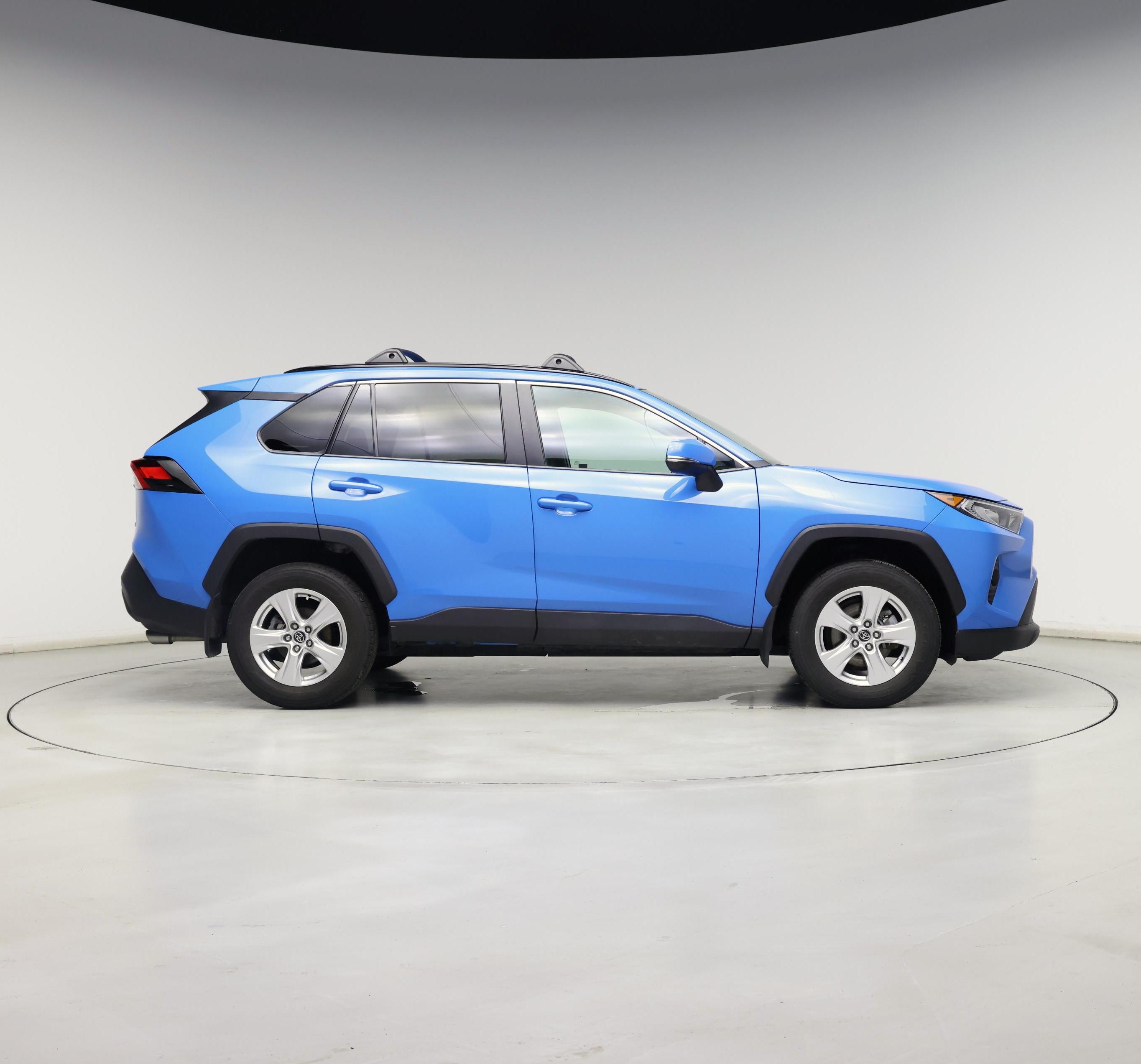 Thumbnail: 2020 Toyota RAV4 - 7