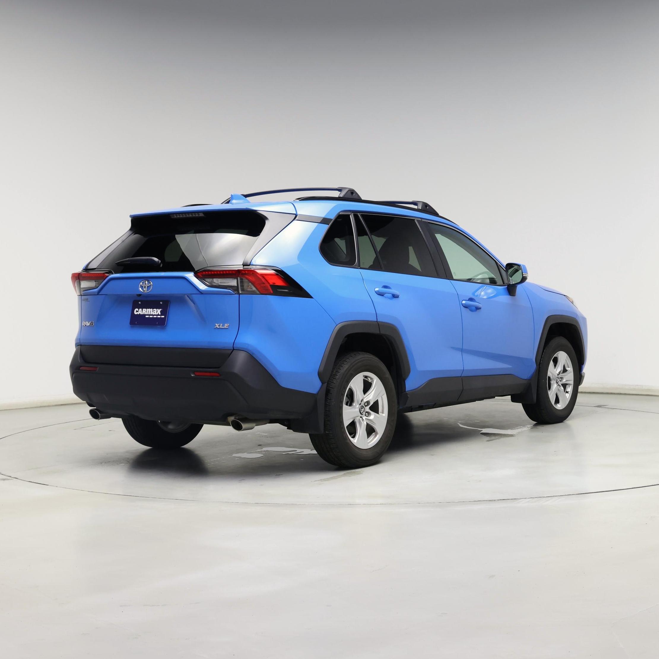 Thumbnail: 2020 Toyota RAV4 - 8