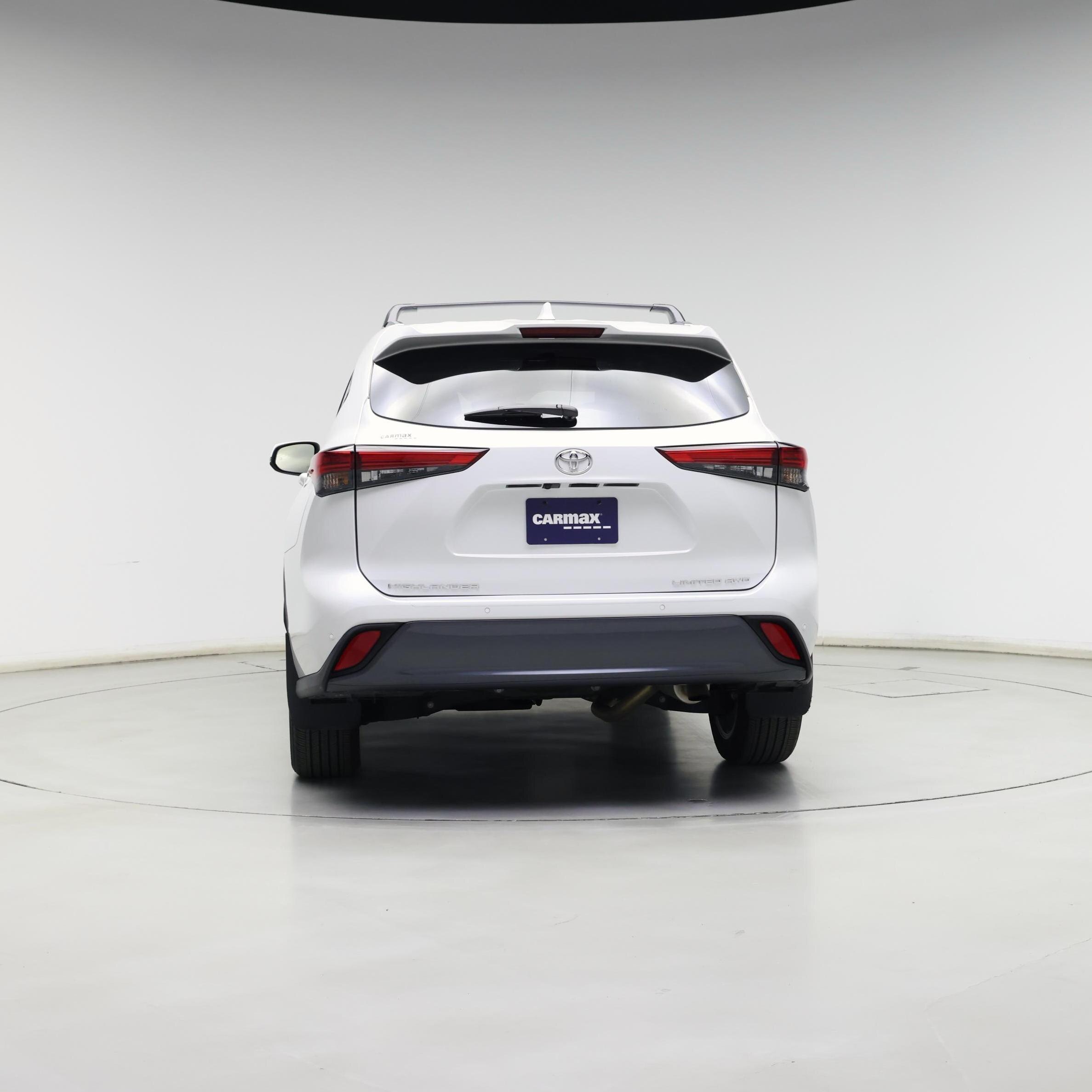 Thumbnail: 2023 Toyota Highlander - 6