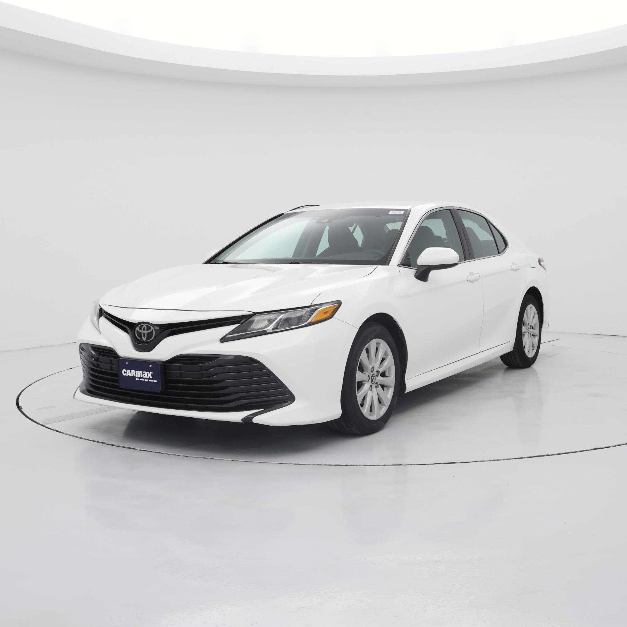 Thumbnail: 2018 Toyota Camry - 4