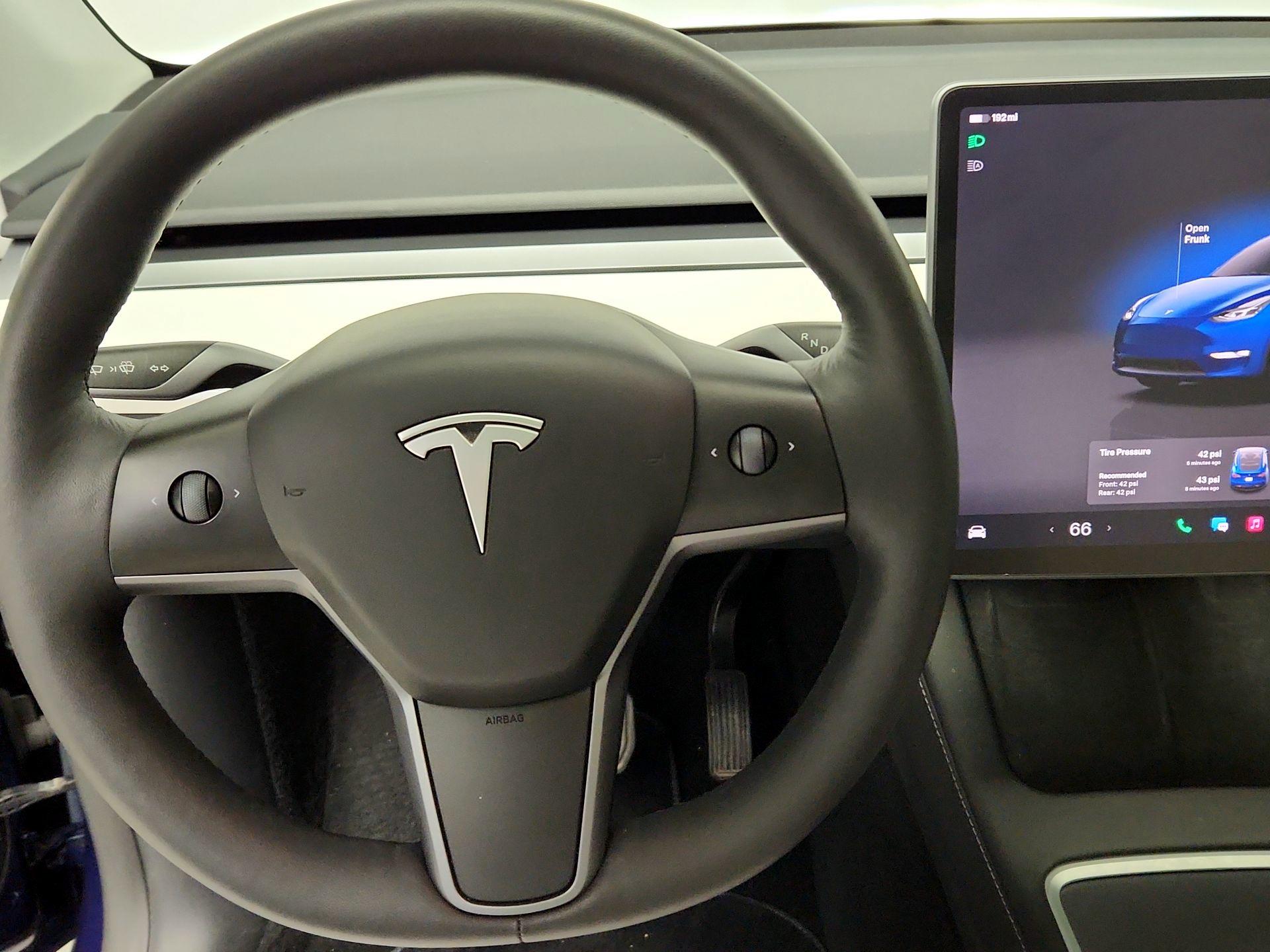 Thumbnail: 2023 Tesla Model Y - 10