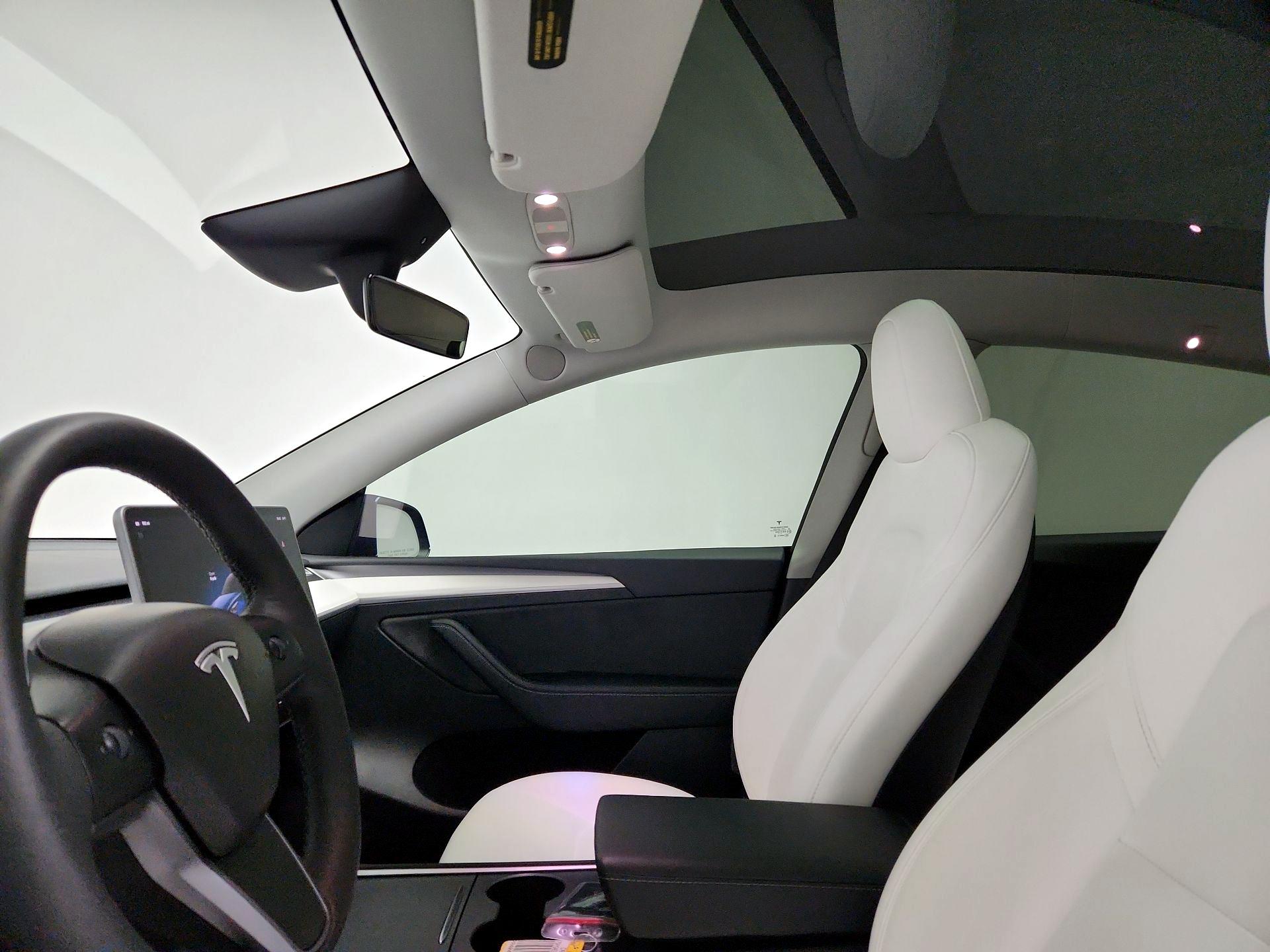 Thumbnail: 2023 Tesla Model Y - 19