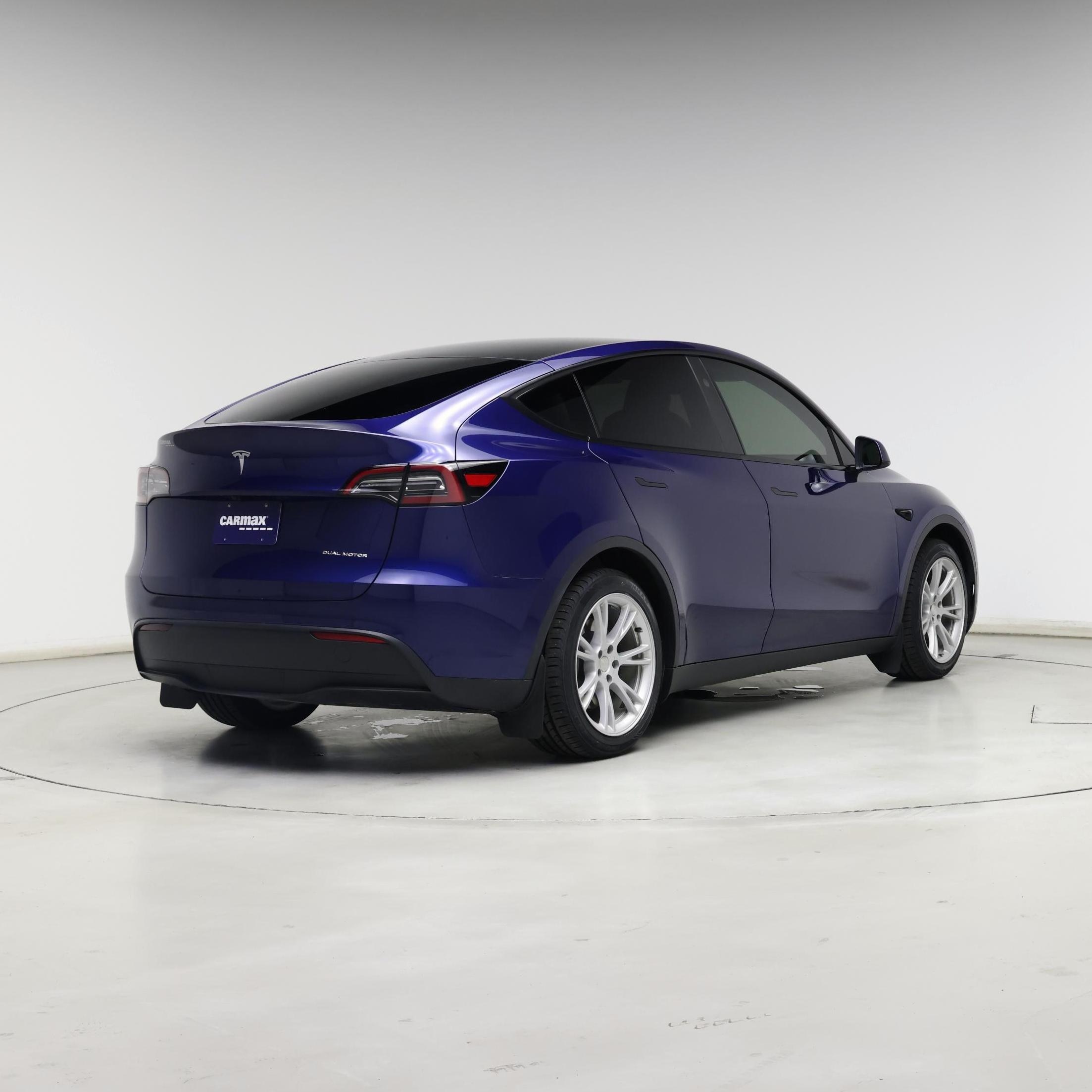 Thumbnail: 2023 Tesla Model Y - 8