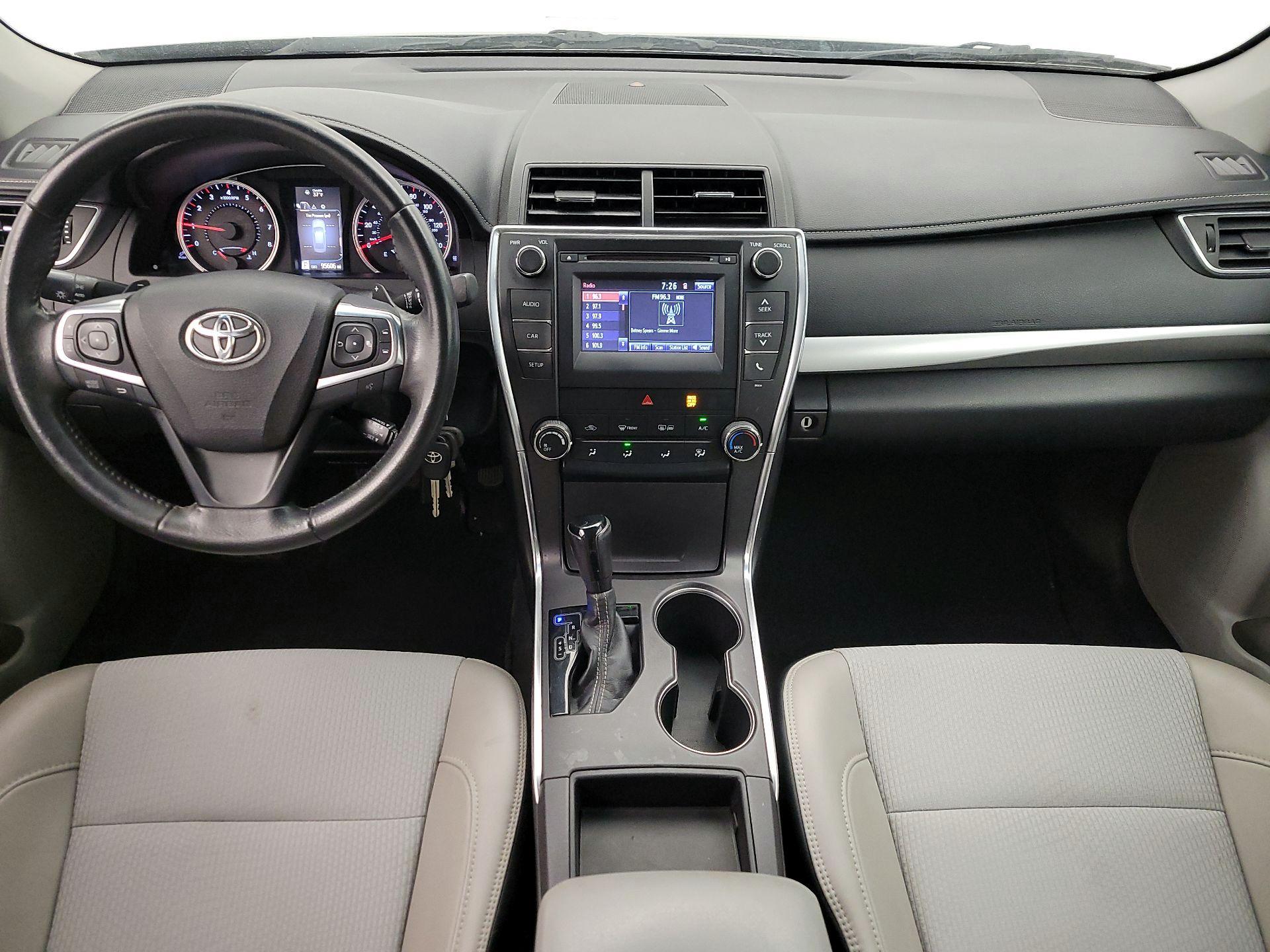 Thumbnail: 2016 Toyota Camry - 9