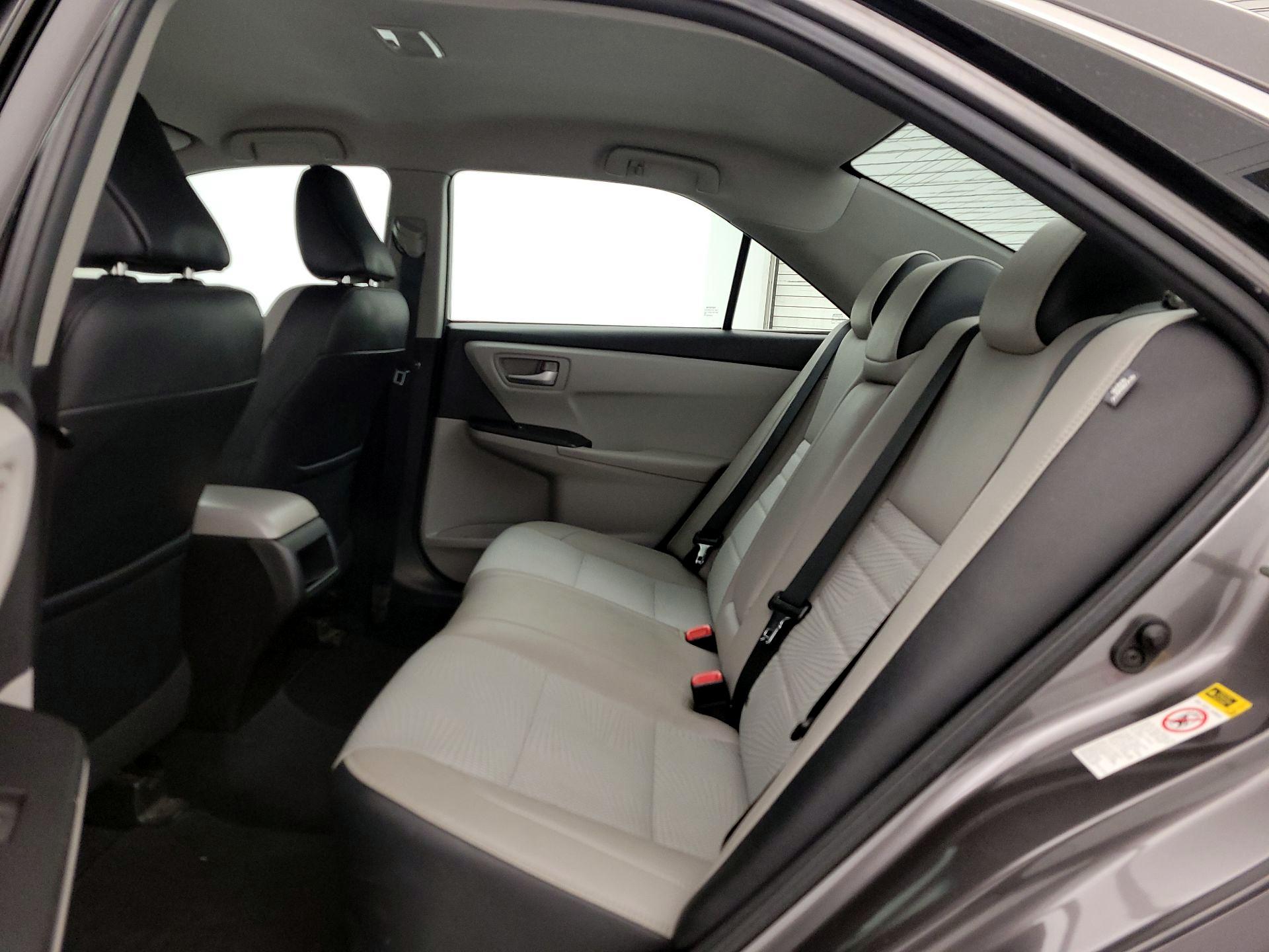 Thumbnail: 2016 Toyota Camry - 19