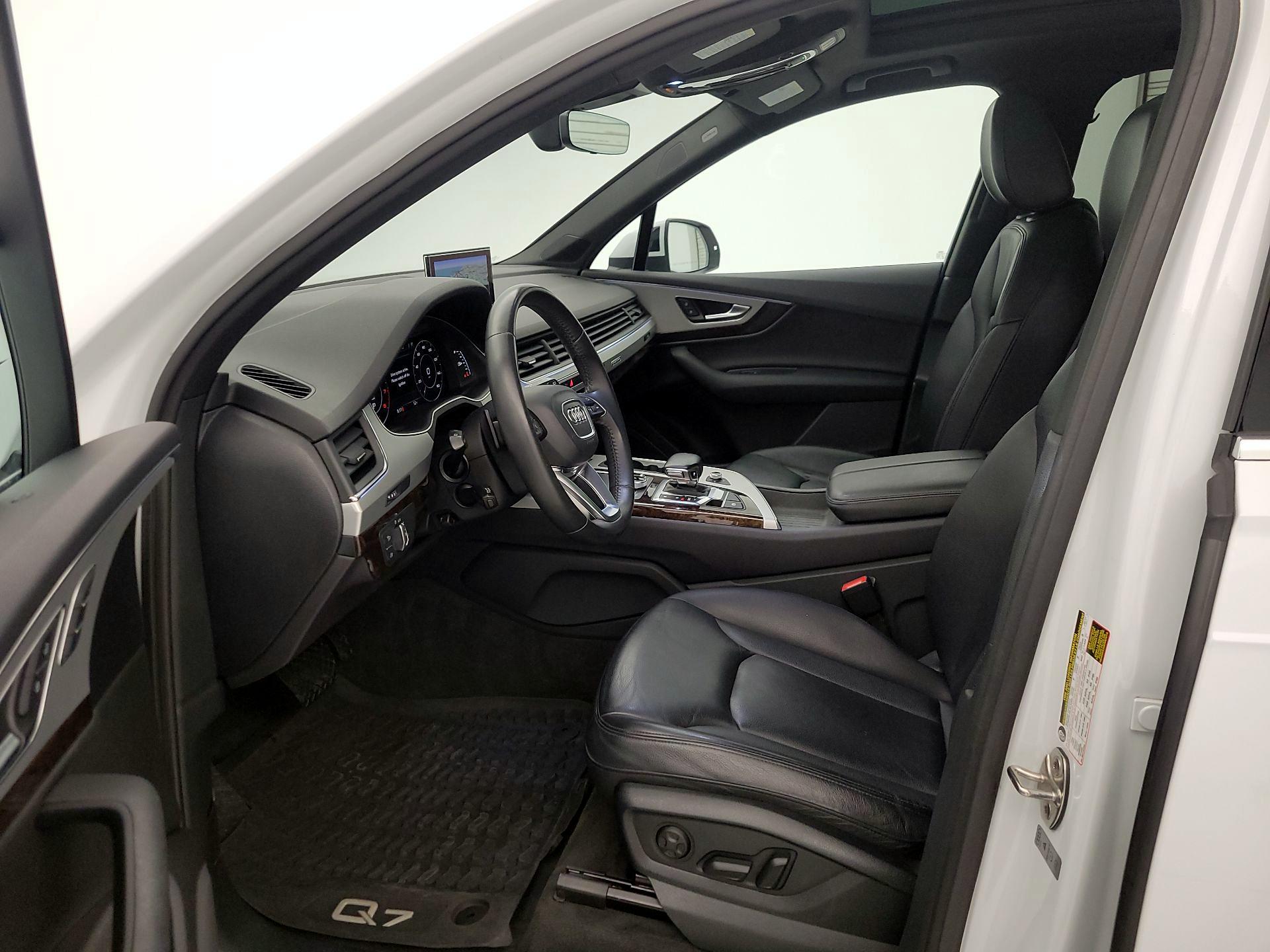 Thumbnail: 2019 Audi Q7 - 11