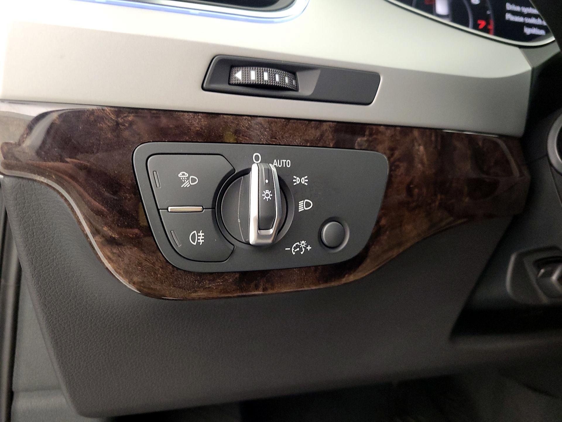 Thumbnail: 2019 Audi Q7 - 13