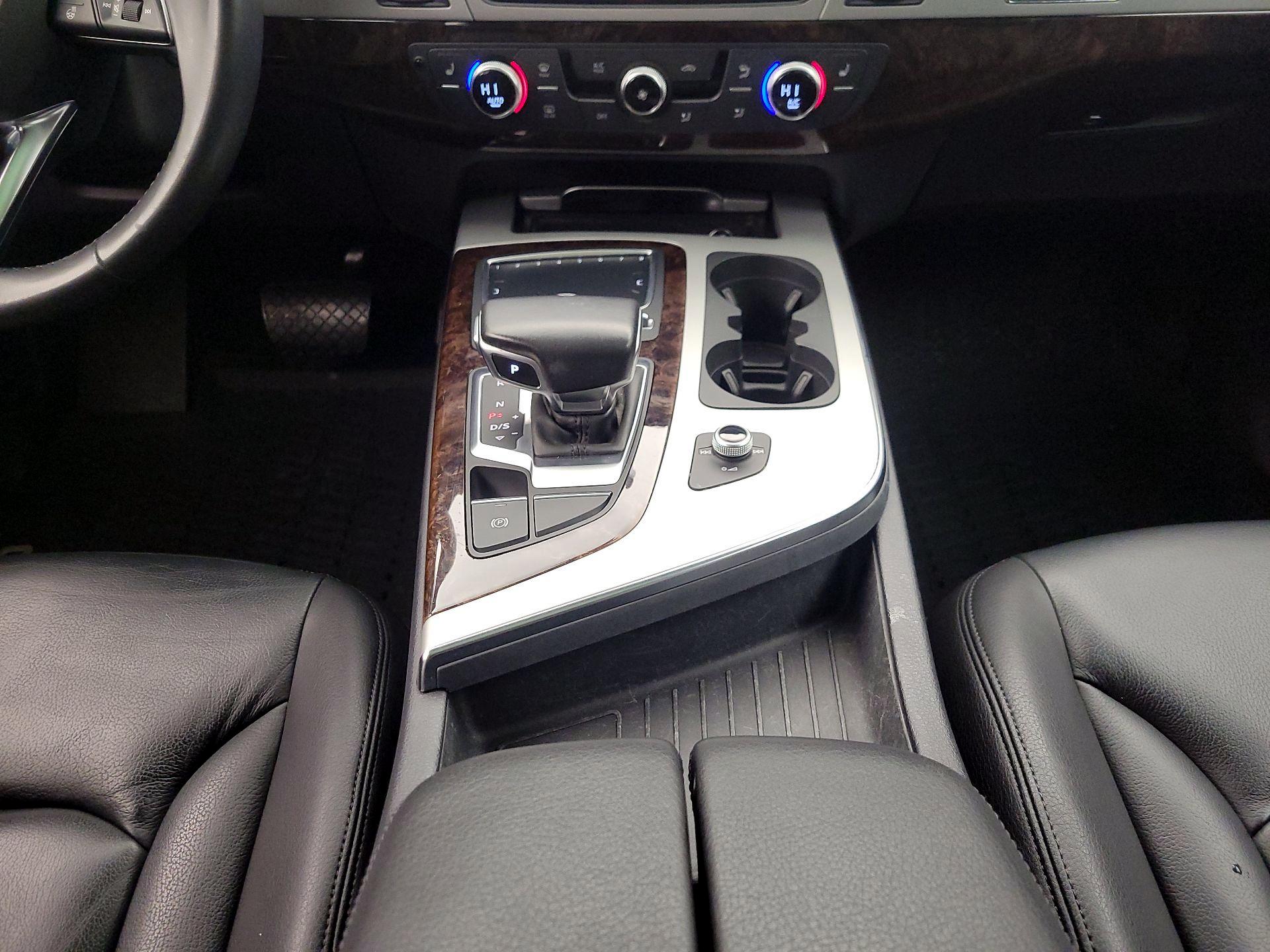 Thumbnail: 2019 Audi Q7 - 18