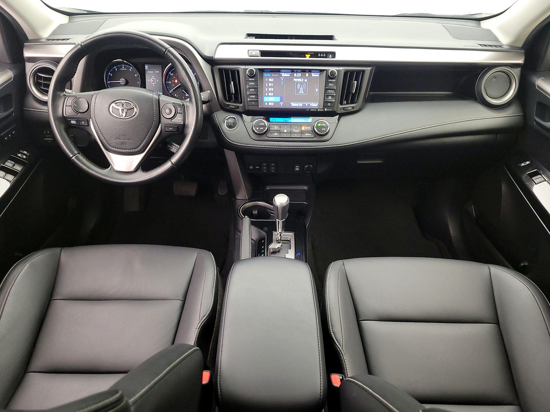 Thumbnail: 2017 Toyota RAV4 - 9