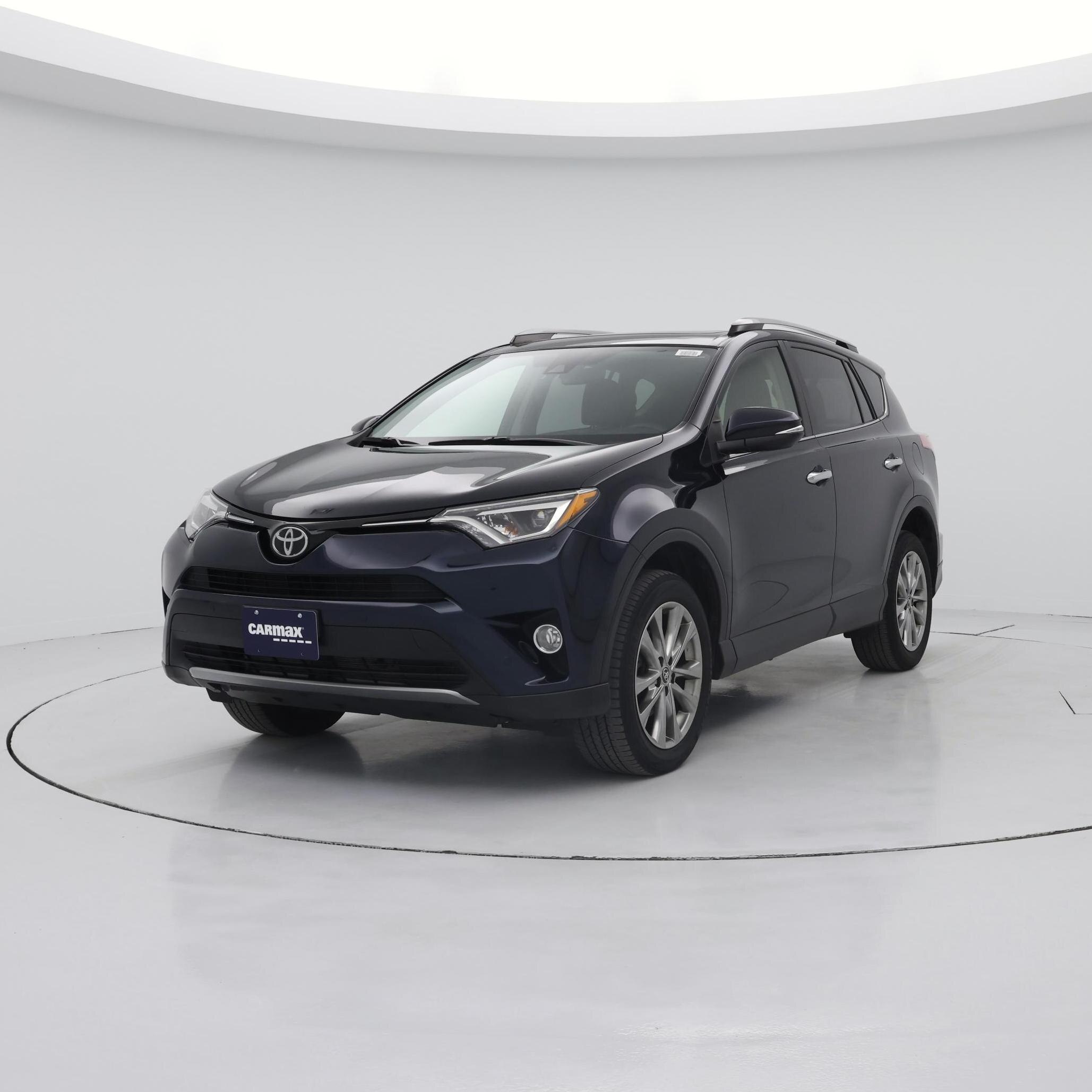 Thumbnail: 2017 Toyota RAV4 - 4
