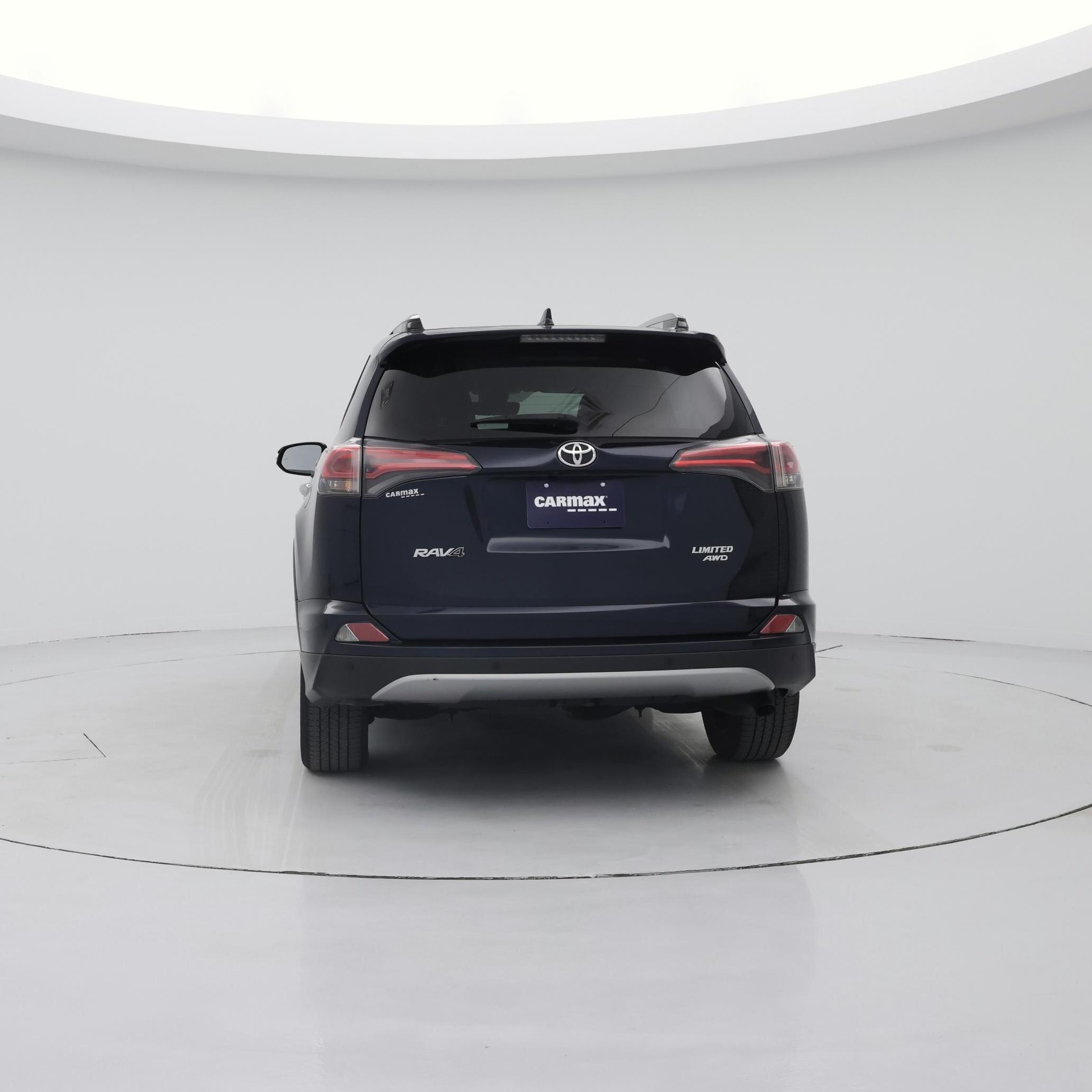 Thumbnail: 2017 Toyota RAV4 - 6