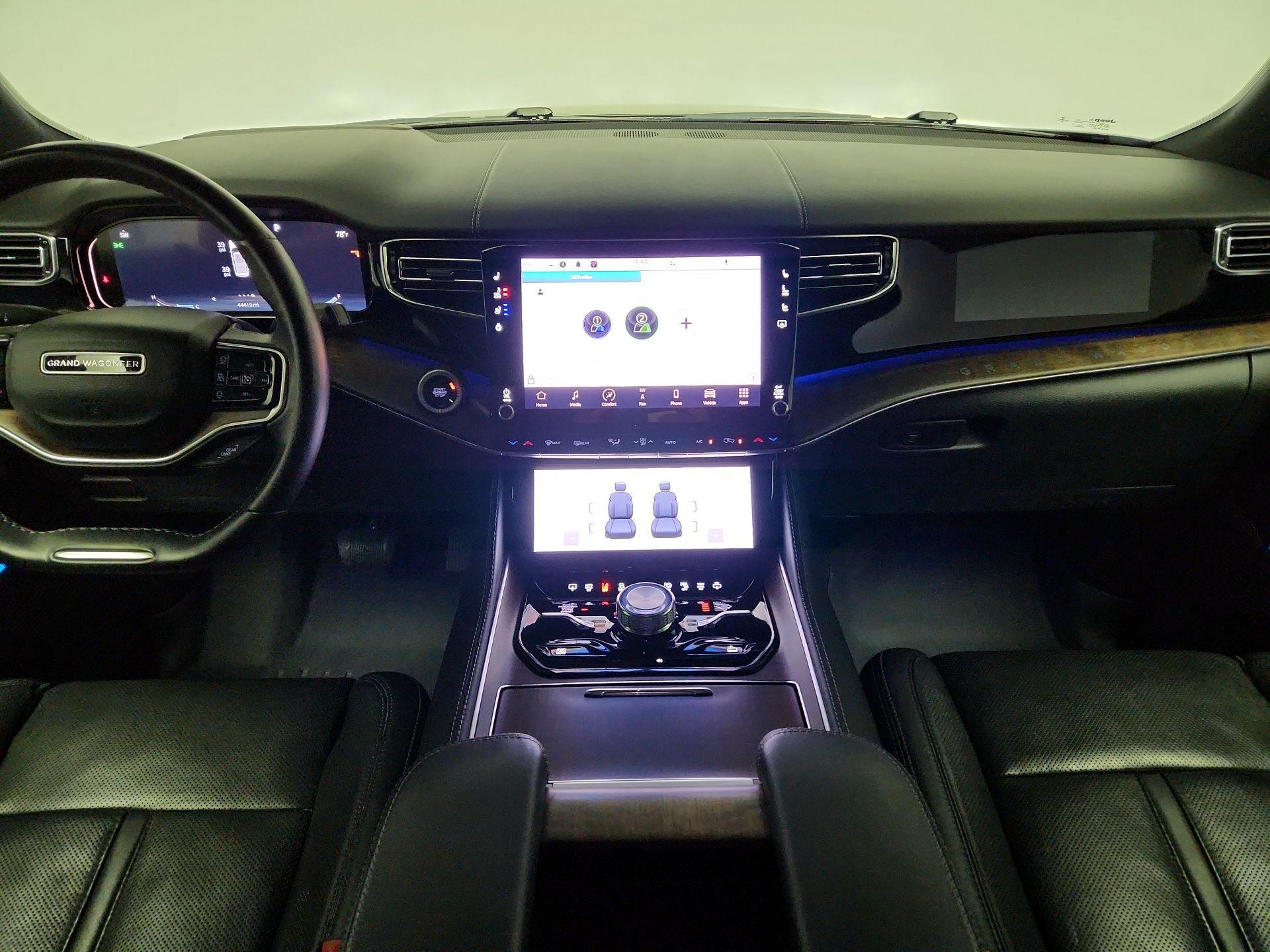 Thumbnail: 2022 Jeep Grand Wagoneer - 9