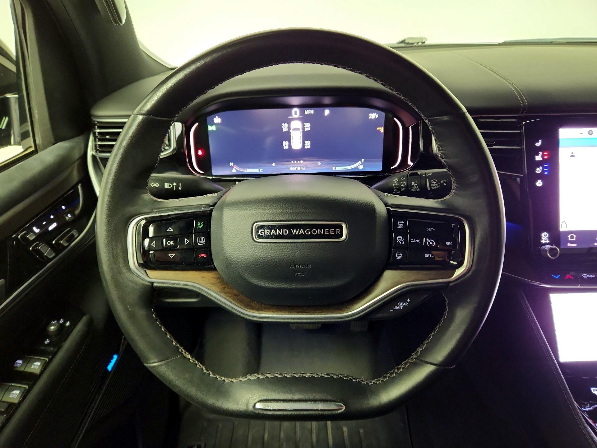 Thumbnail: 2022 Jeep Grand Wagoneer - 10