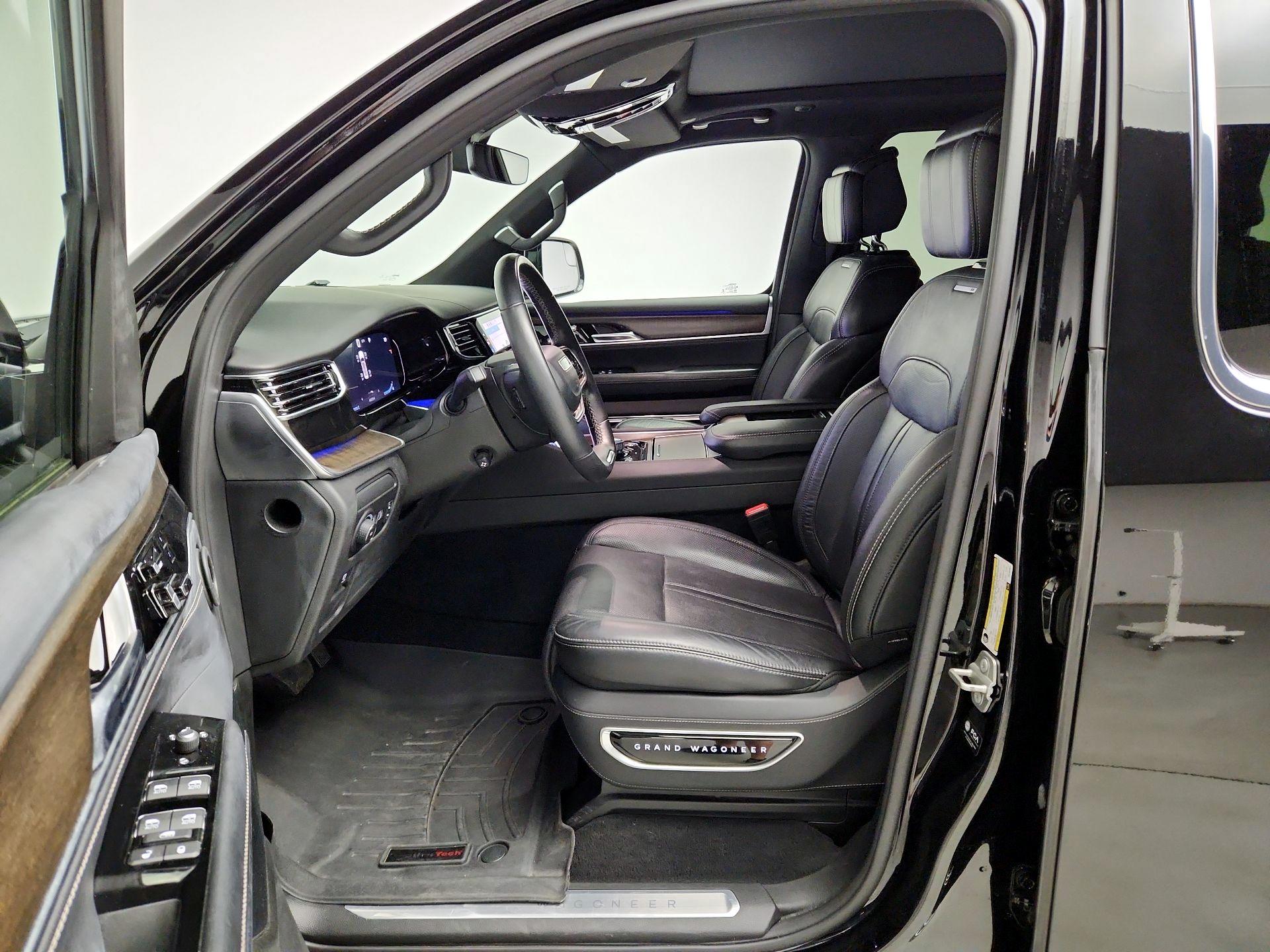 Thumbnail: 2022 Jeep Grand Wagoneer - 11