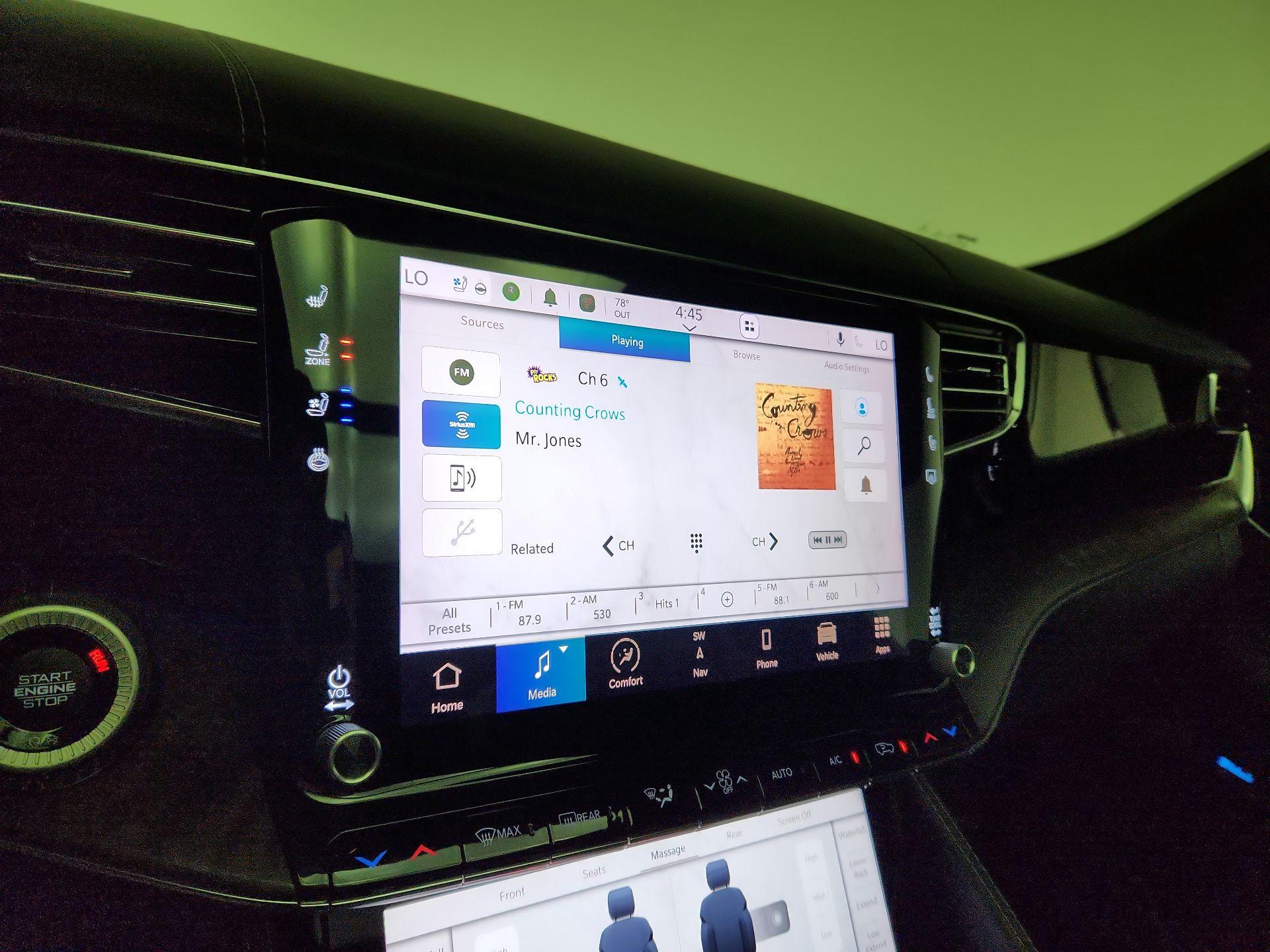 Thumbnail: 2022 Jeep Grand Wagoneer - 16