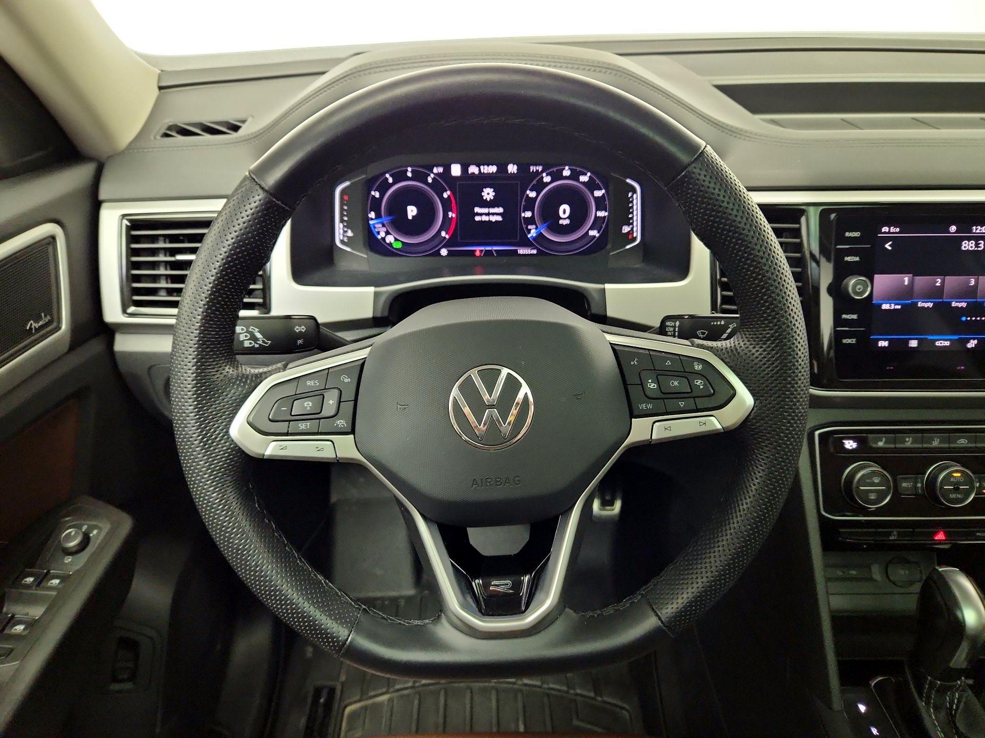 Thumbnail: 2023 Volkswagen Atlas - 10