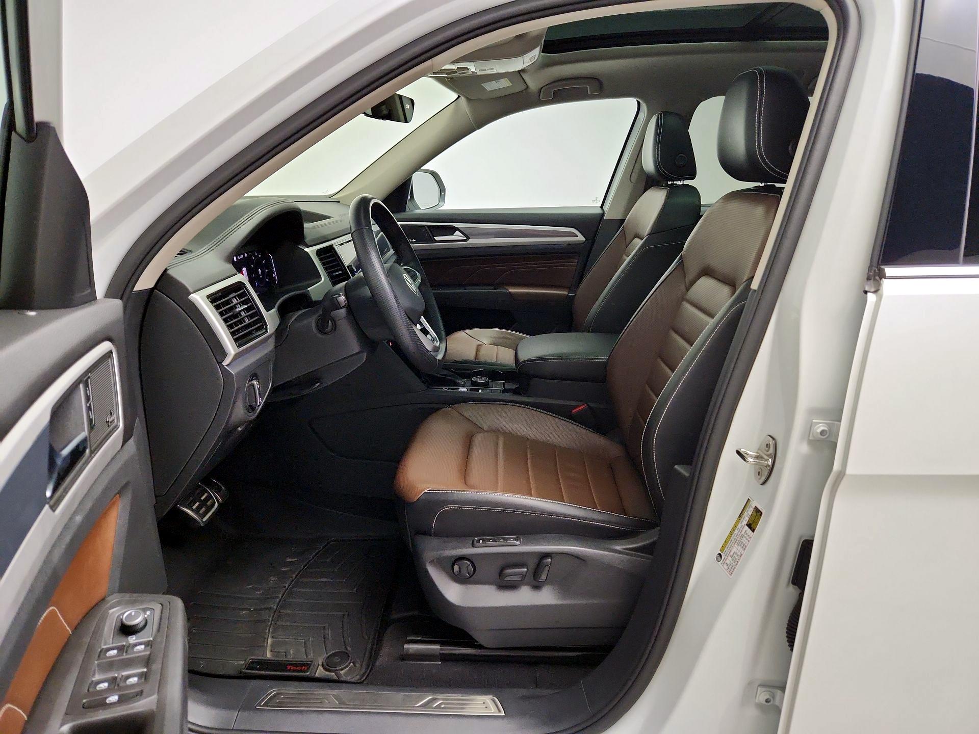 Thumbnail: 2023 Volkswagen Atlas - 11