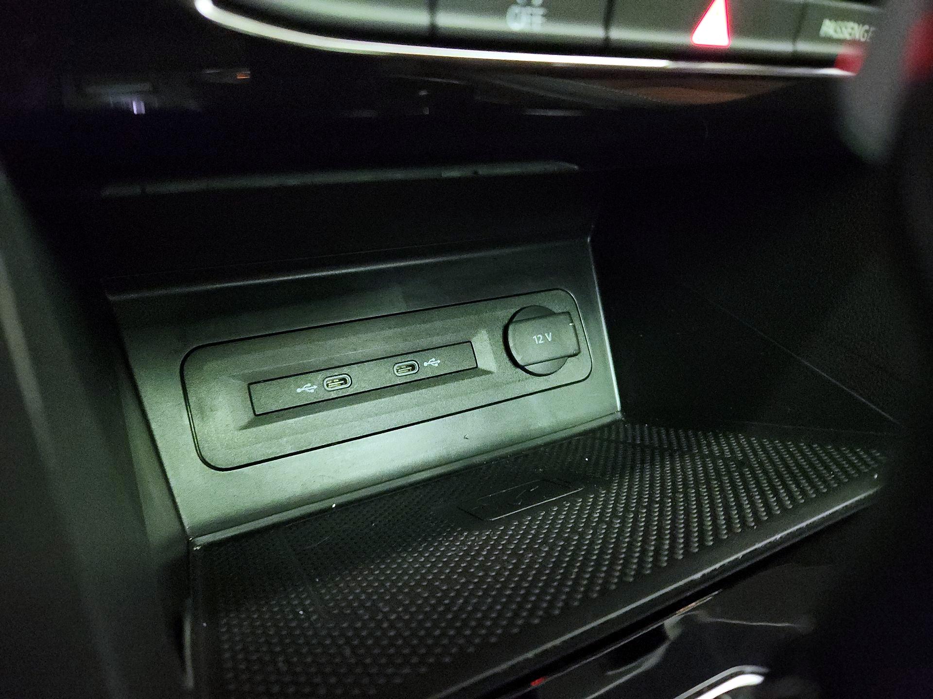 Thumbnail: 2023 Volkswagen Atlas - 19