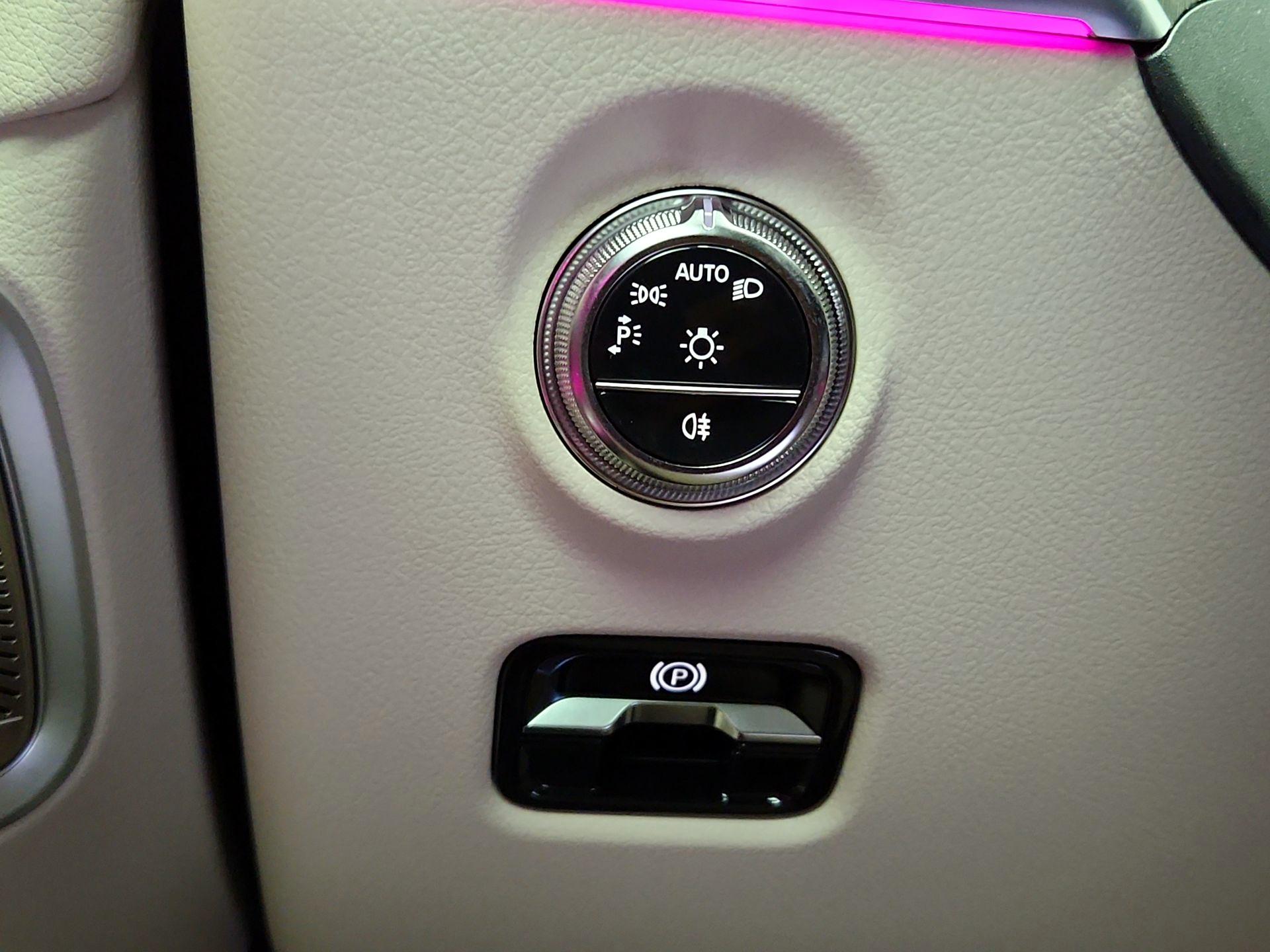 Thumbnail: 2026 Mercedes-Benz CLE - 13