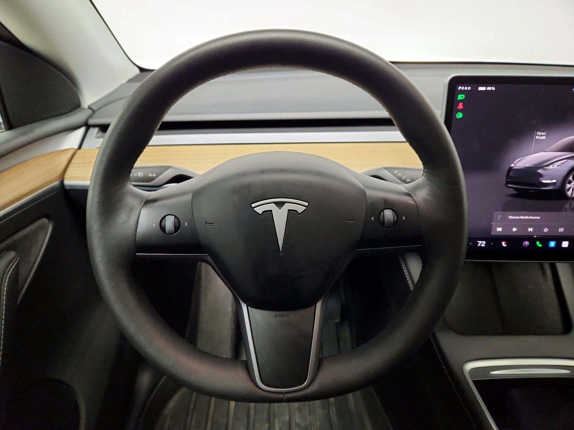 Thumbnail: 2023 Tesla Model Y - 10