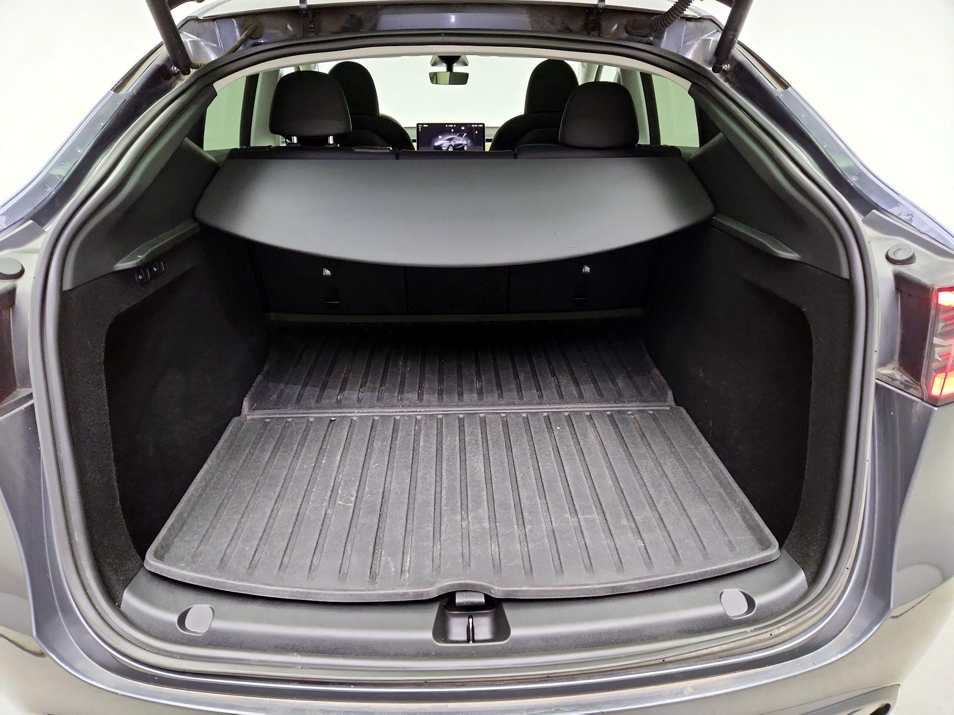 Thumbnail: 2023 Tesla Model Y - 20