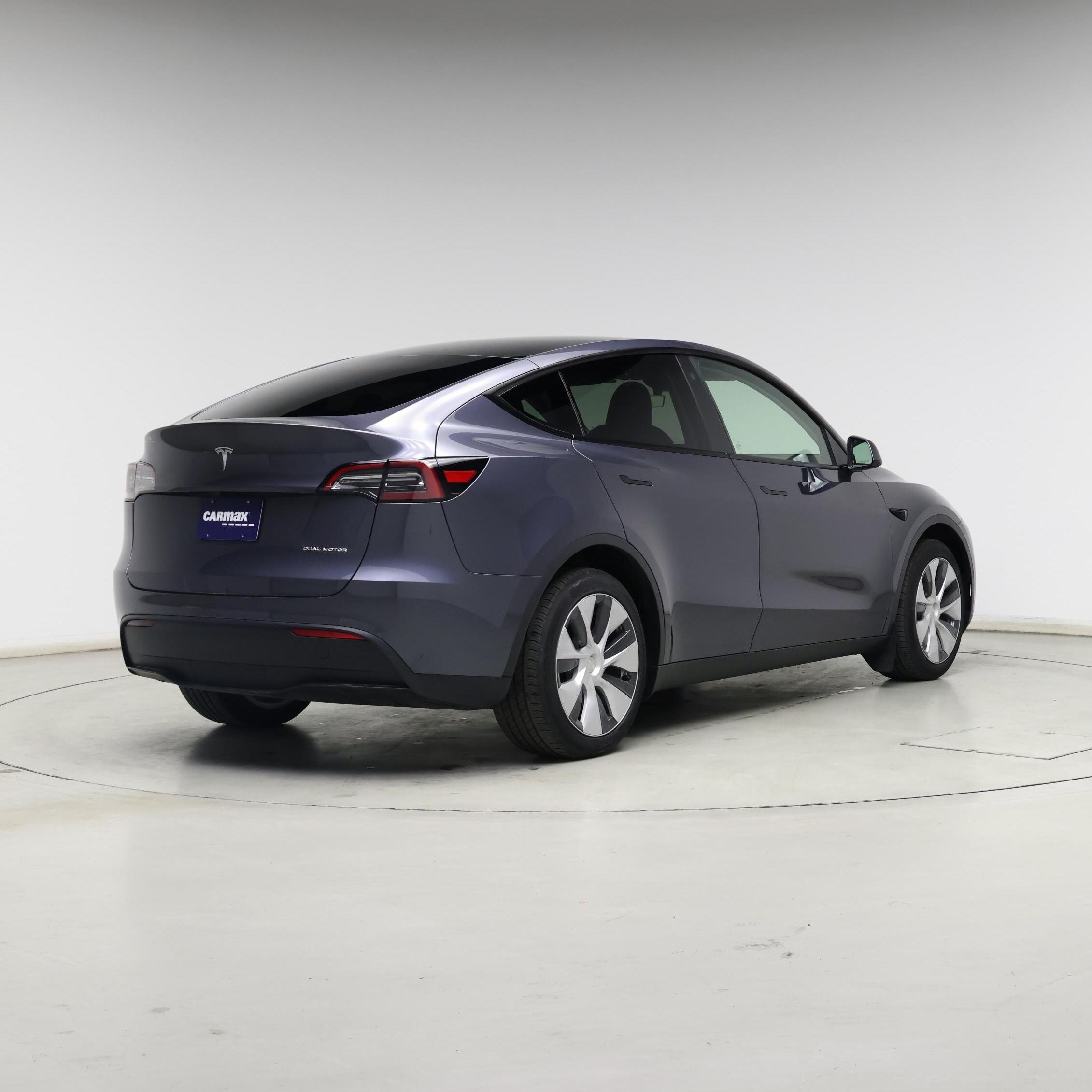 Thumbnail: 2023 Tesla Model Y - 8