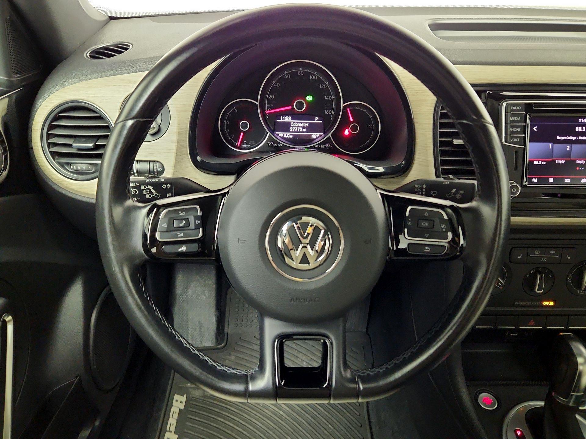 Thumbnail: 2018 Volkswagen Beetle - 10