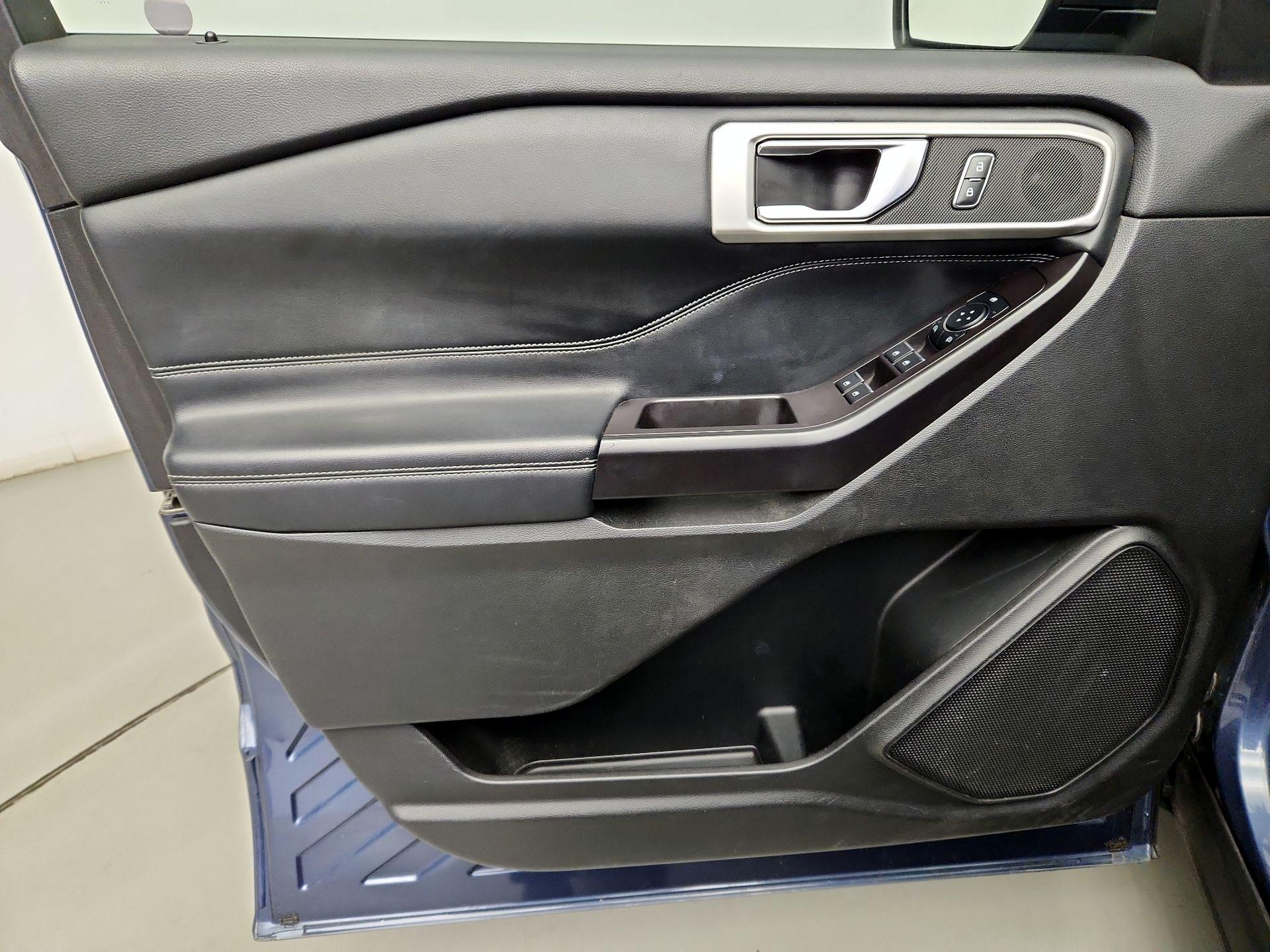 Thumbnail: 2020 Ford Explorer - 12