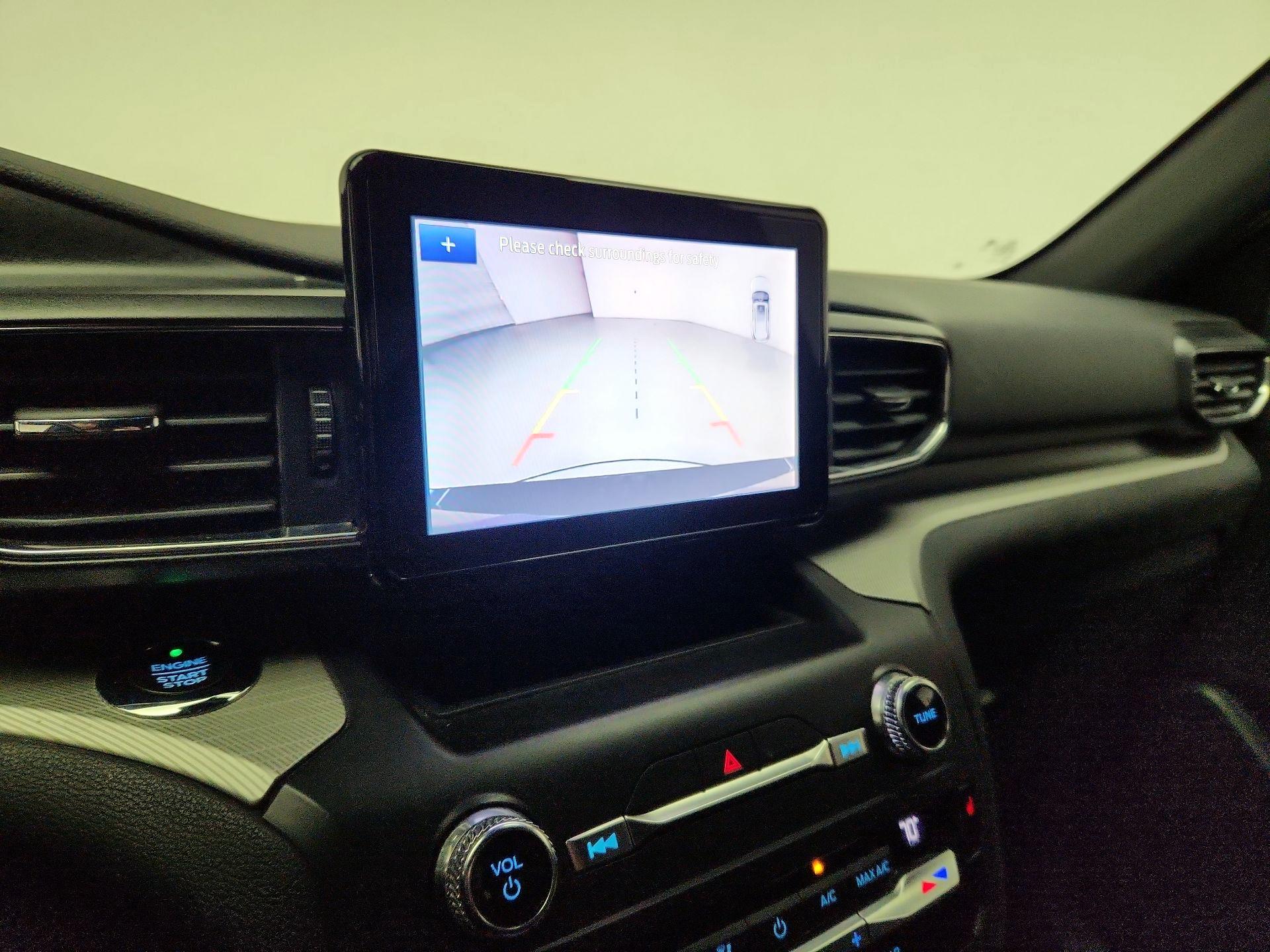 Thumbnail: 2020 Ford Explorer - 14