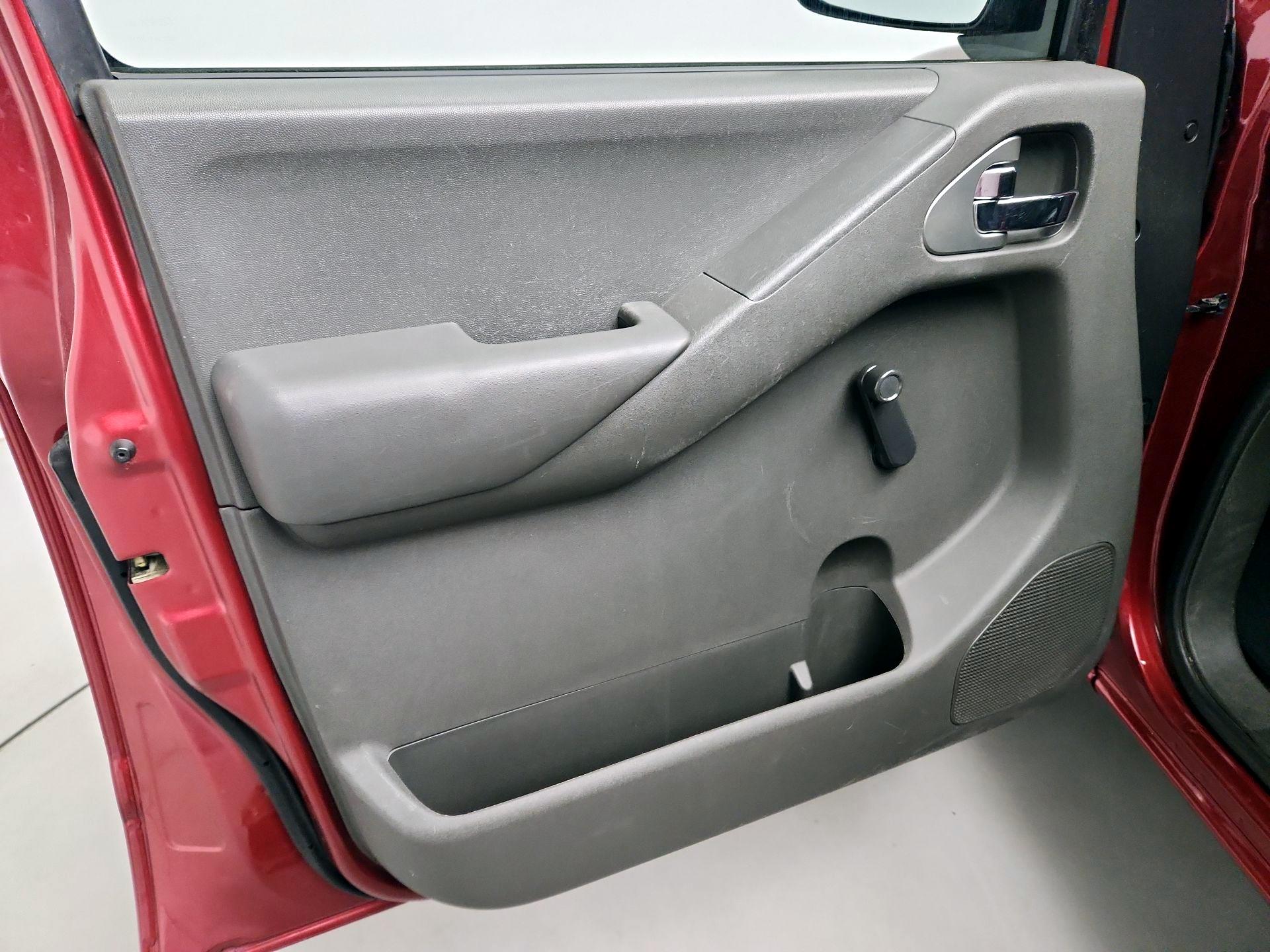Thumbnail: 2014 Nissan Frontier - 12