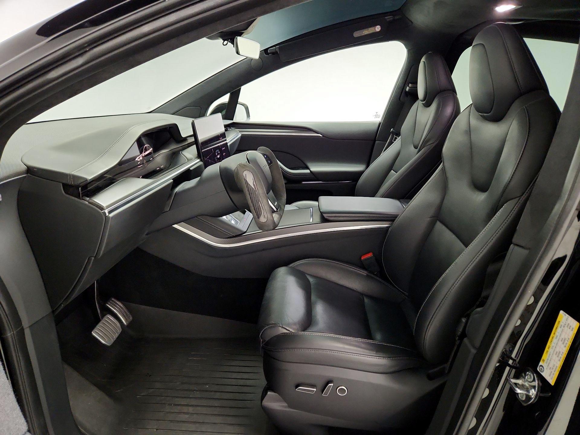Thumbnail: 2023 Tesla Model X - 11
